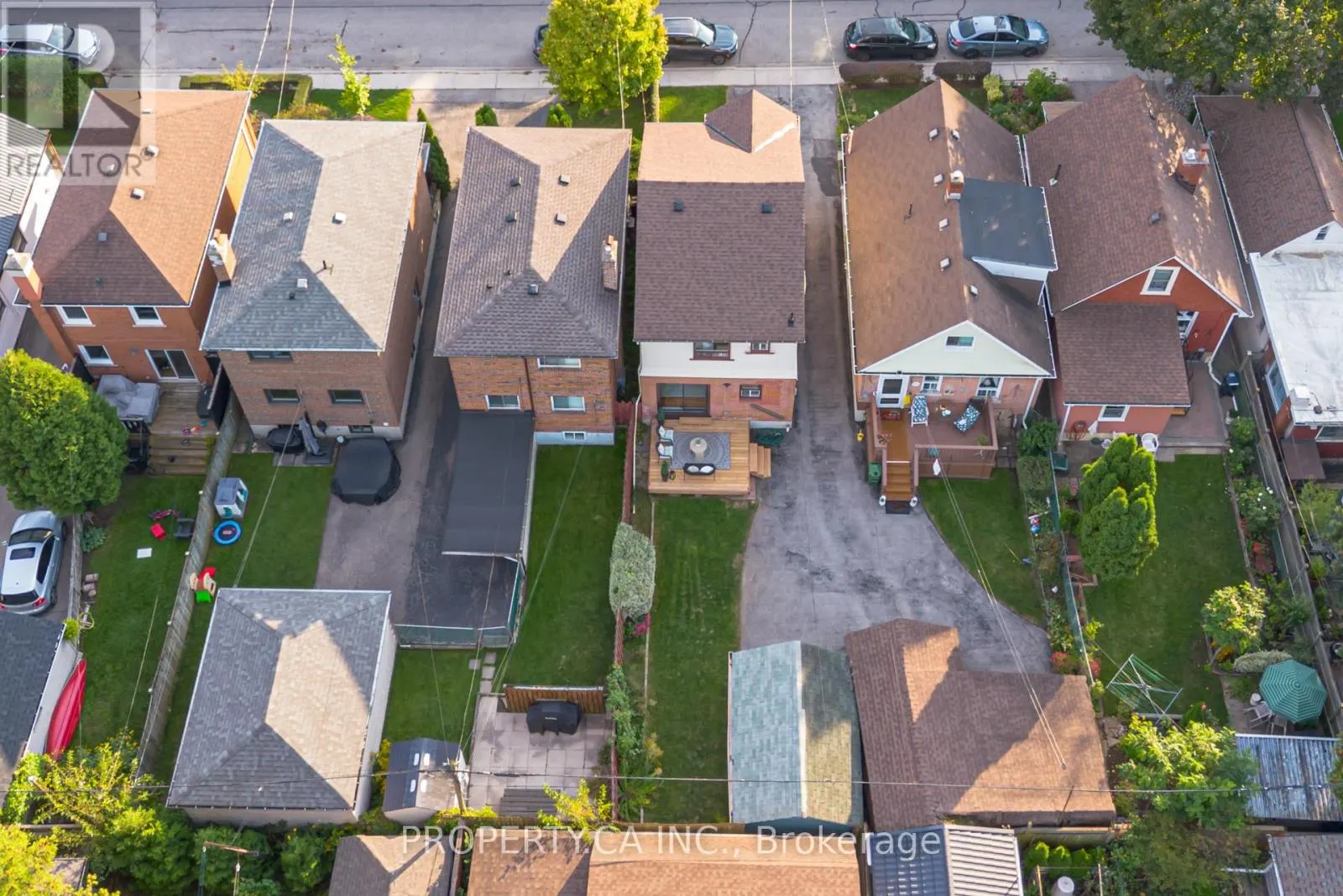 14 WARREN CRESCENT