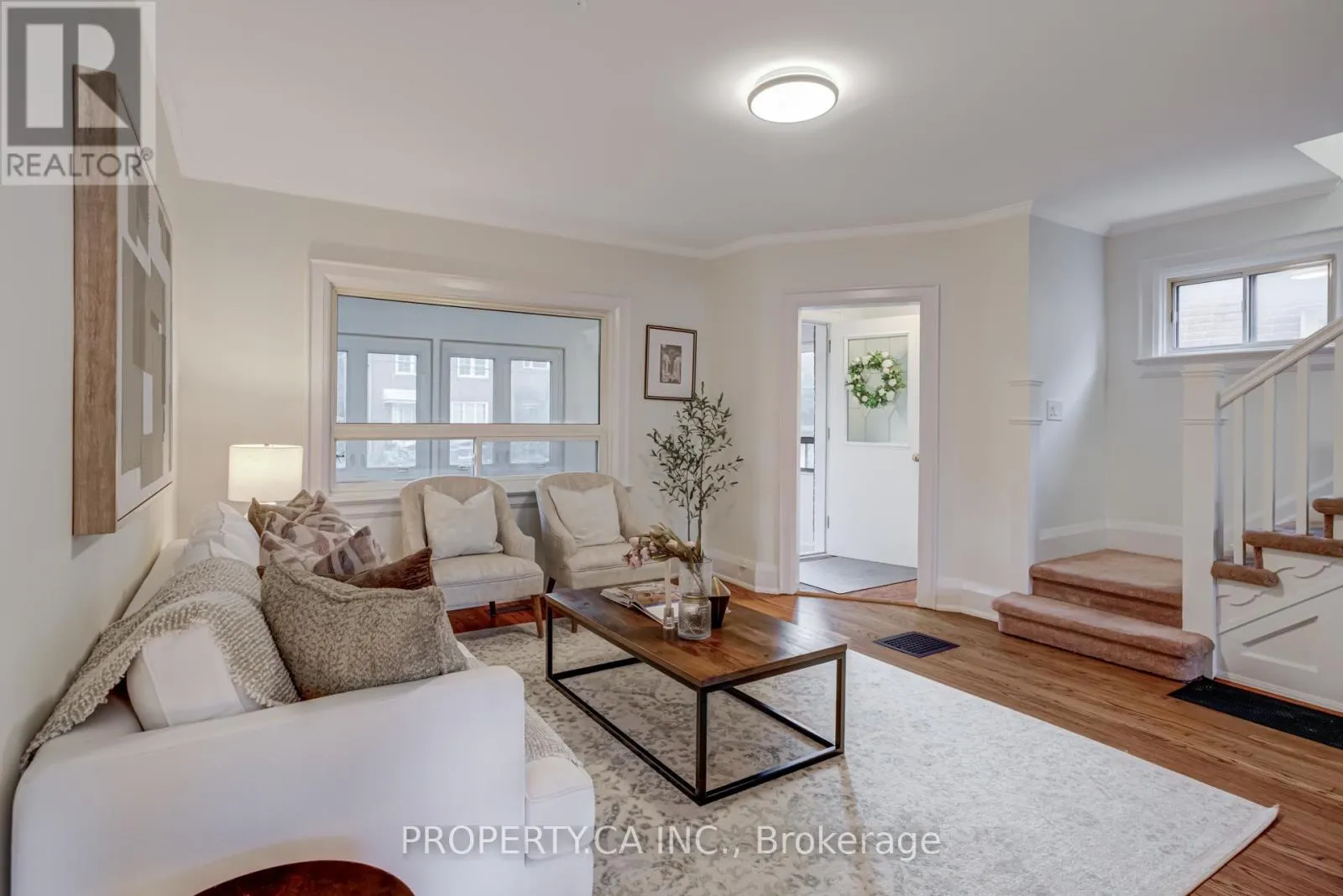 14 WARREN CRESCENT