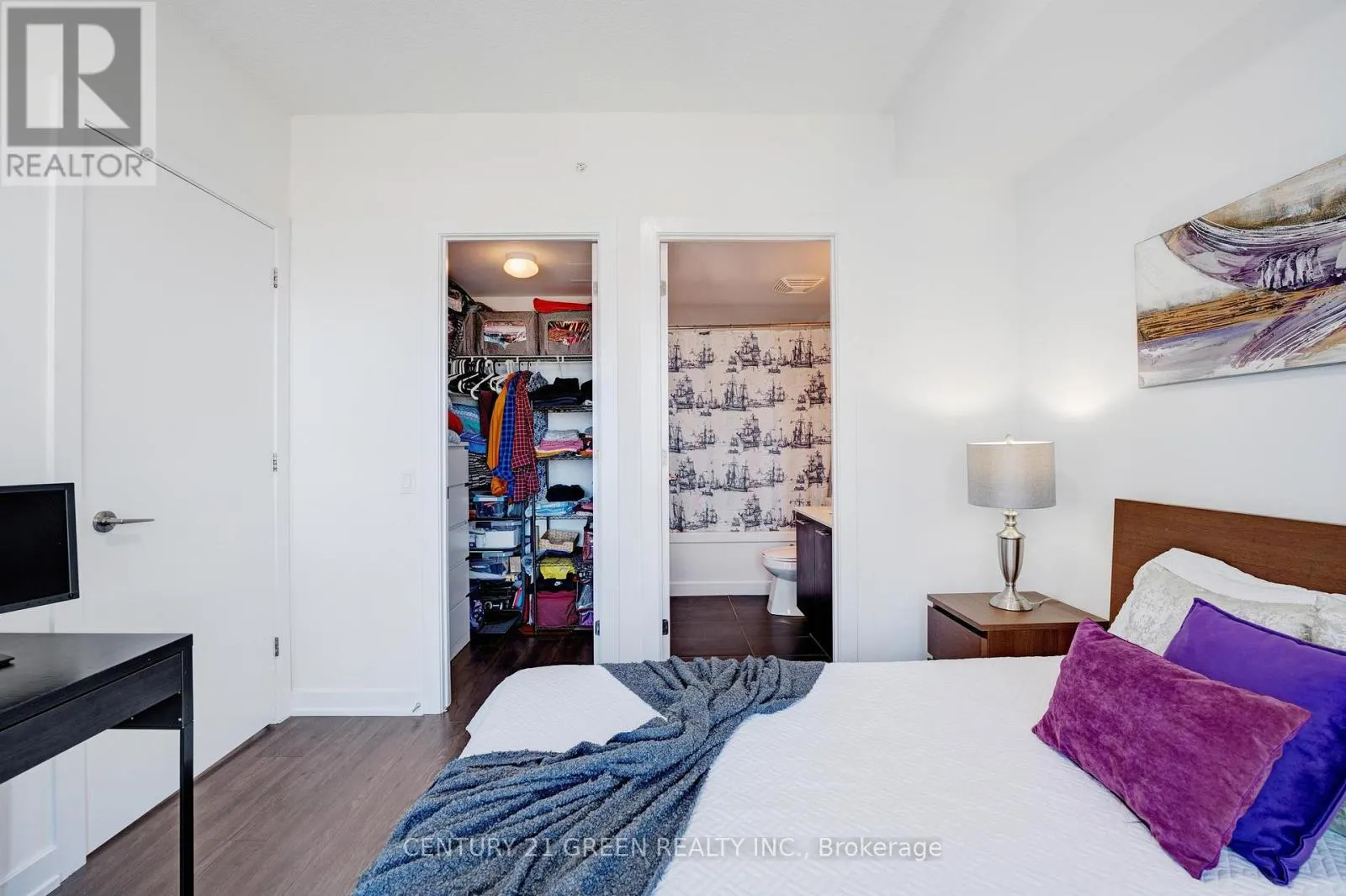 1707 - 2220 LAKE SHORE BOULEVARD W