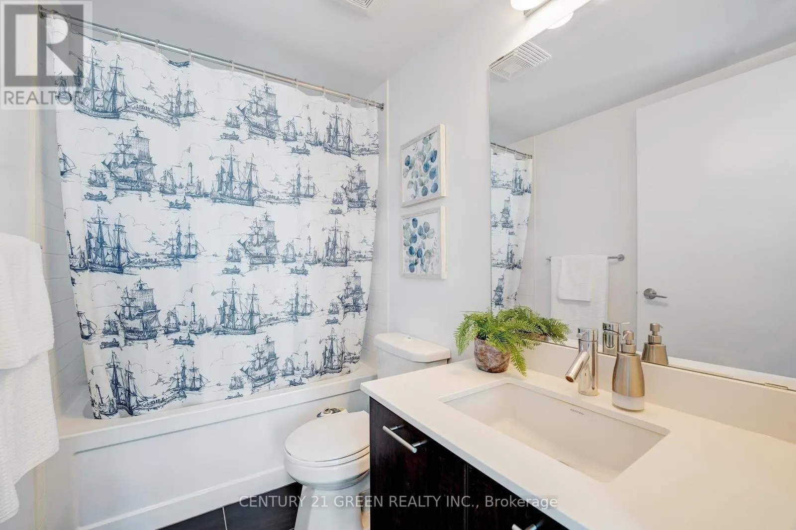 1707 - 2220 LAKE SHORE BOULEVARD W