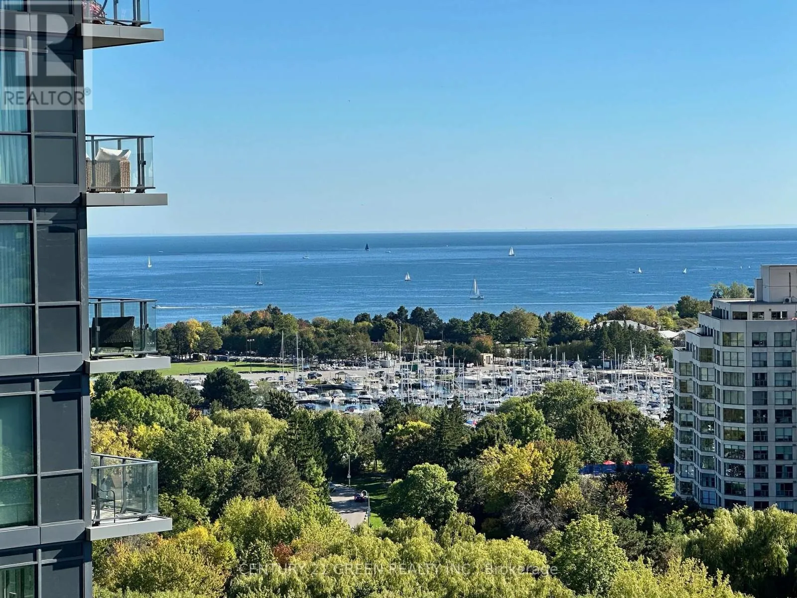 1707 - 2220 LAKE SHORE BOULEVARD W