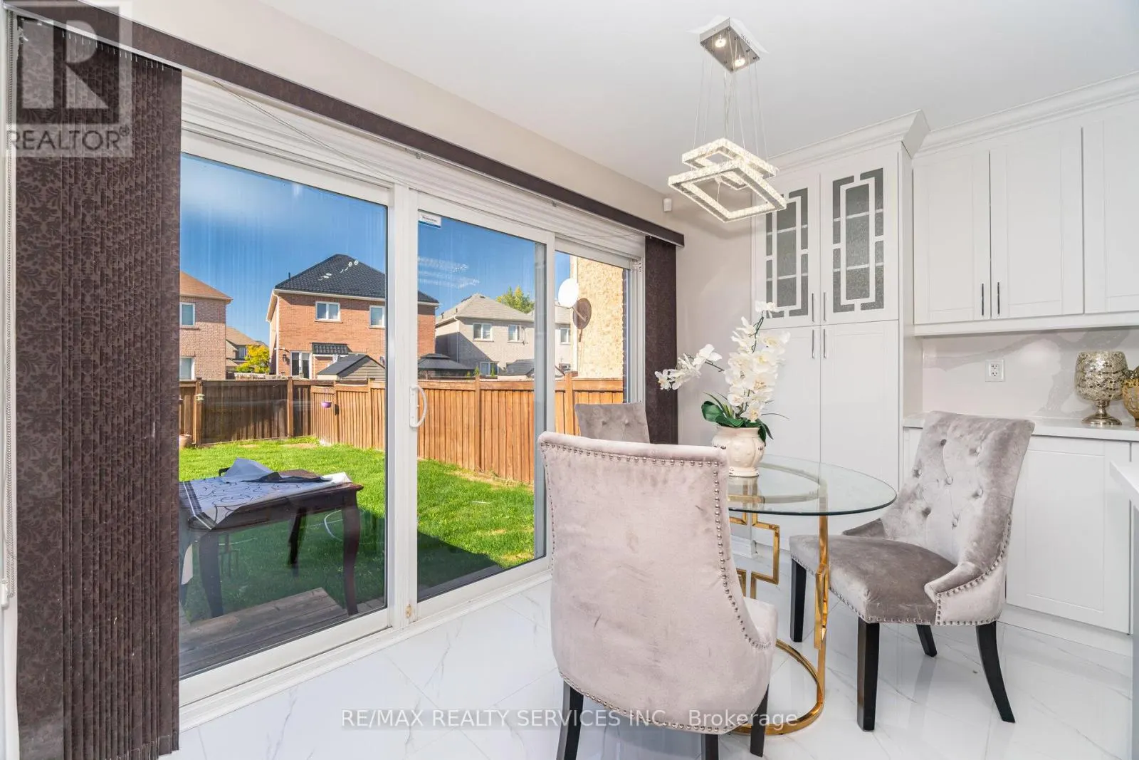 3 NAPOLEON CRESCENT
