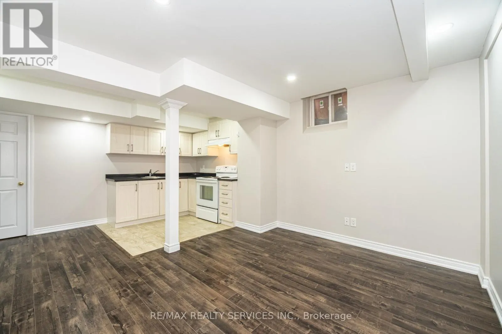 3 NAPOLEON CRESCENT