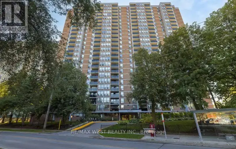 1405 - 85 EMMETT AVENUE