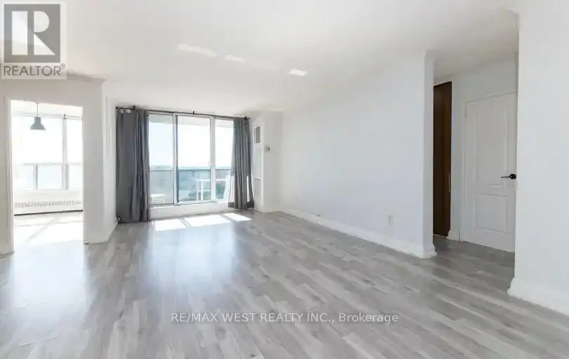 1405 - 85 EMMETT AVENUE