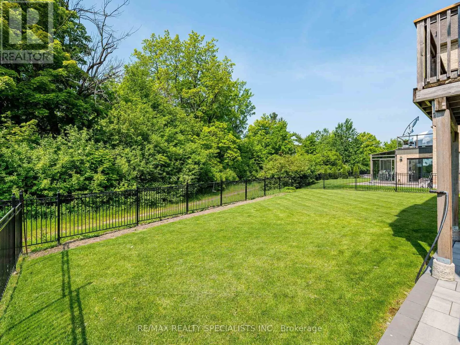 28 ELBERN MARKELL DRIVE W