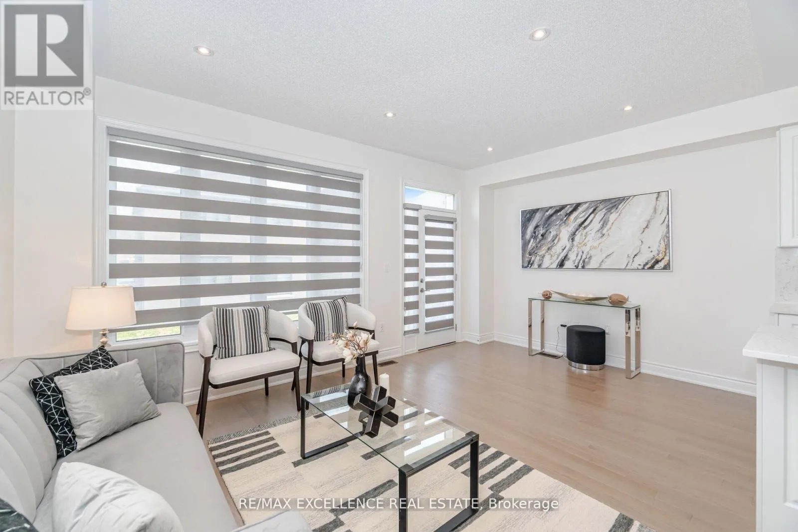 85 BERMONDSEY WAY