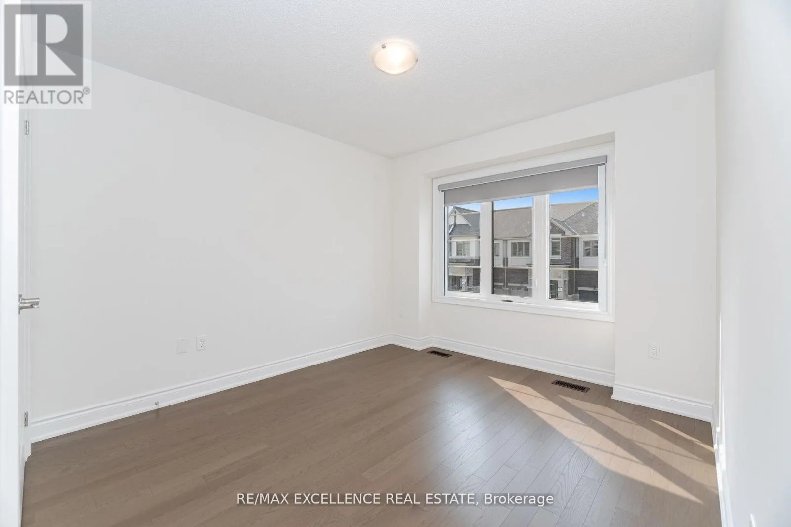 85 BERMONDSEY WAY