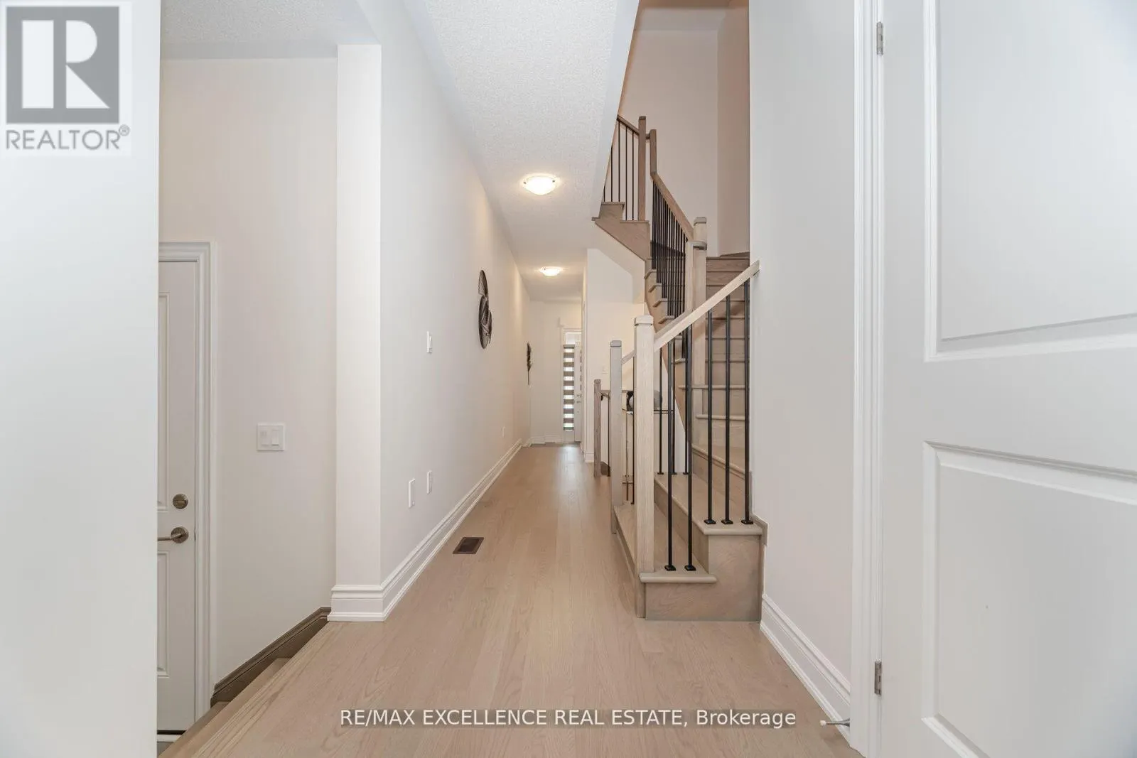 85 BERMONDSEY WAY