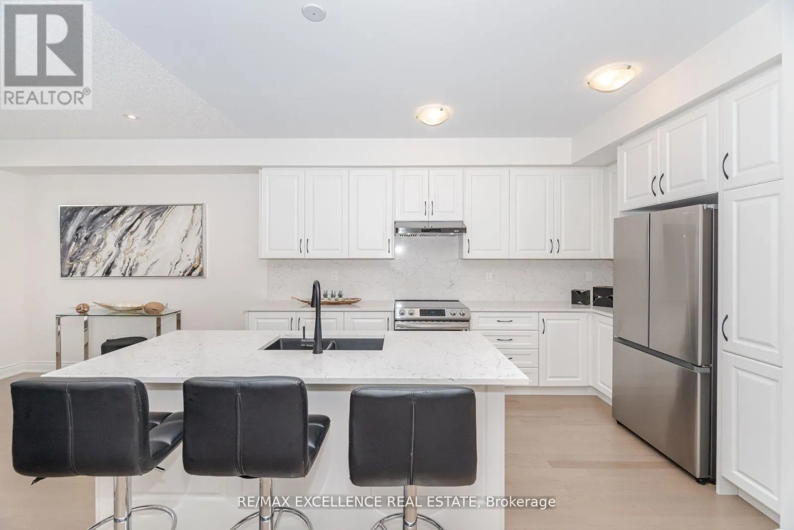 85 BERMONDSEY WAY