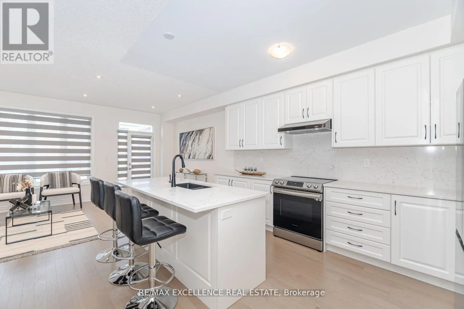 85 BERMONDSEY WAY