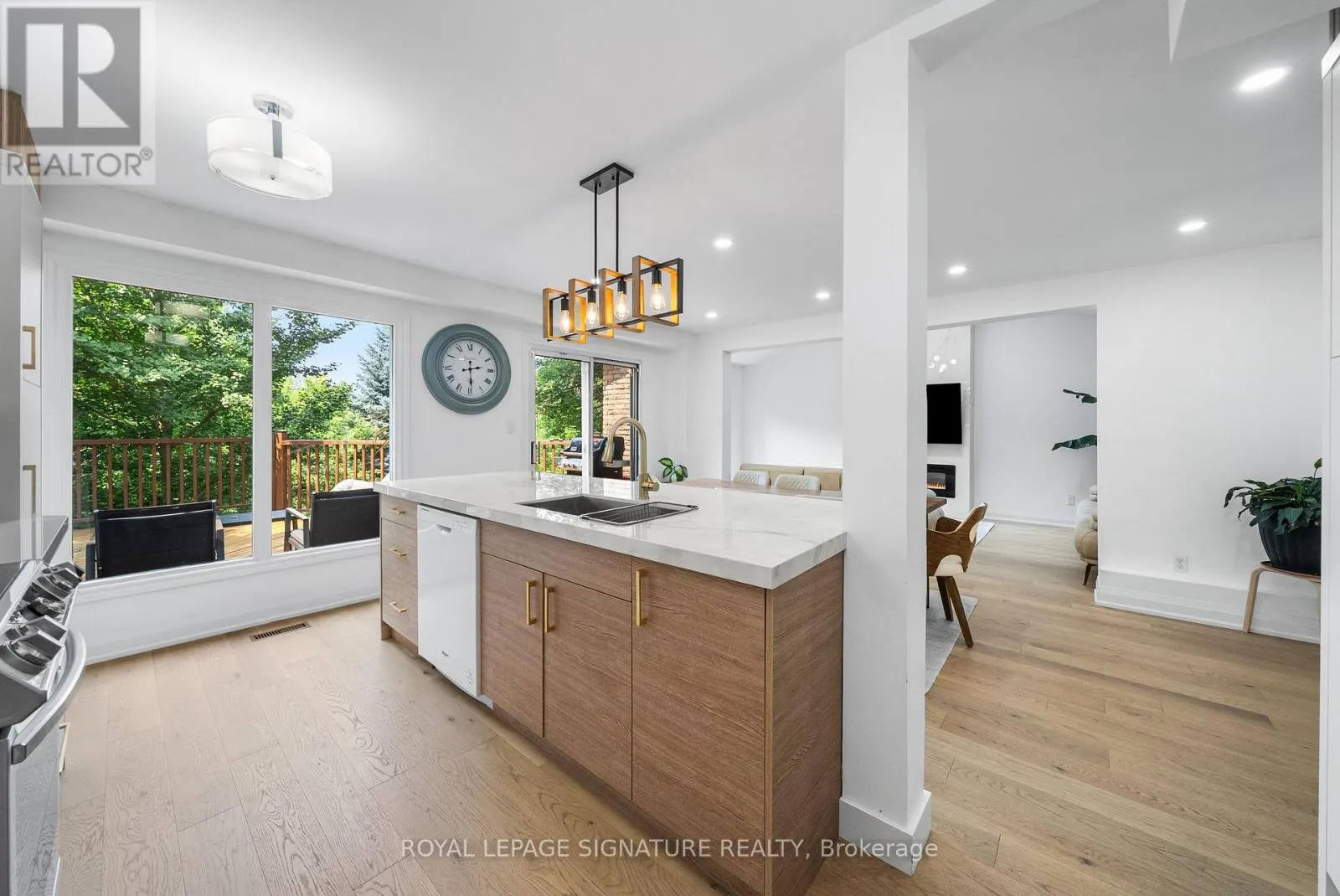 134 RIDGEBANK COURT
