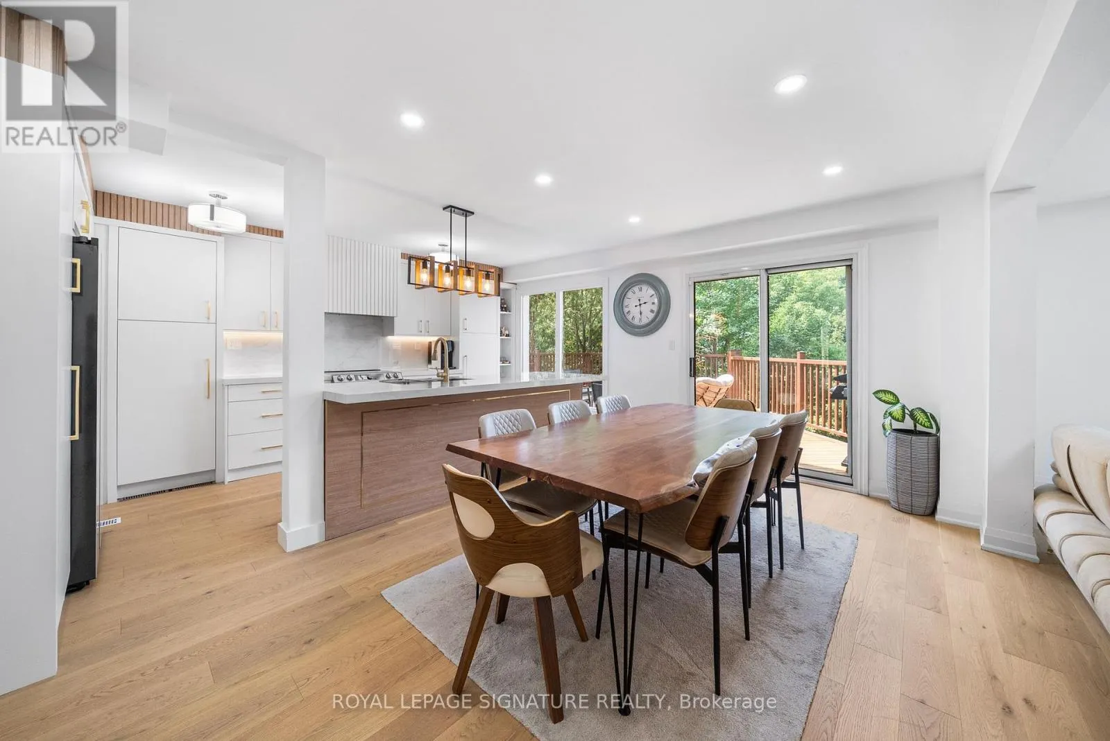 134 RIDGEBANK COURT