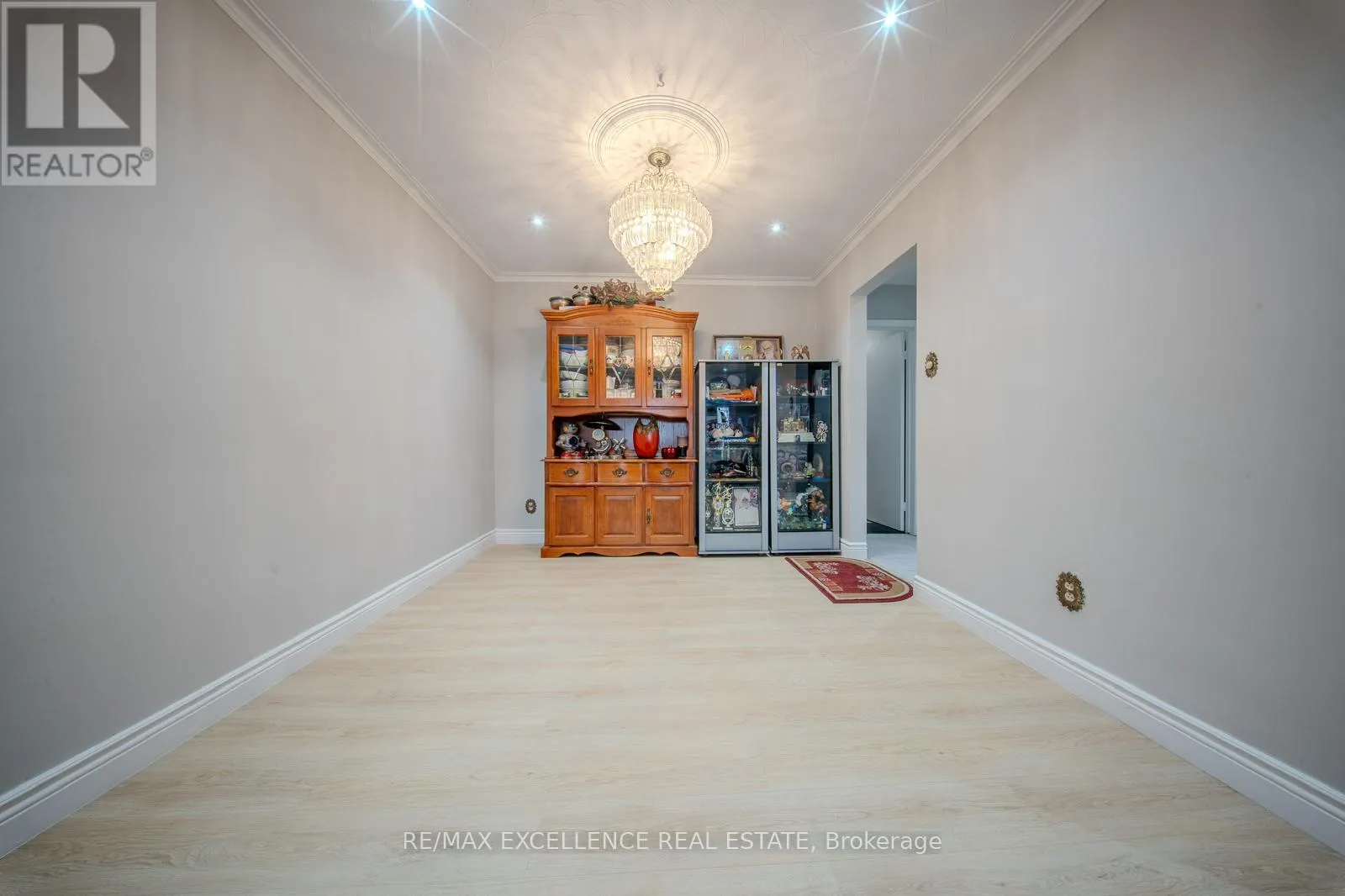 7246 REINDEER DRIVE