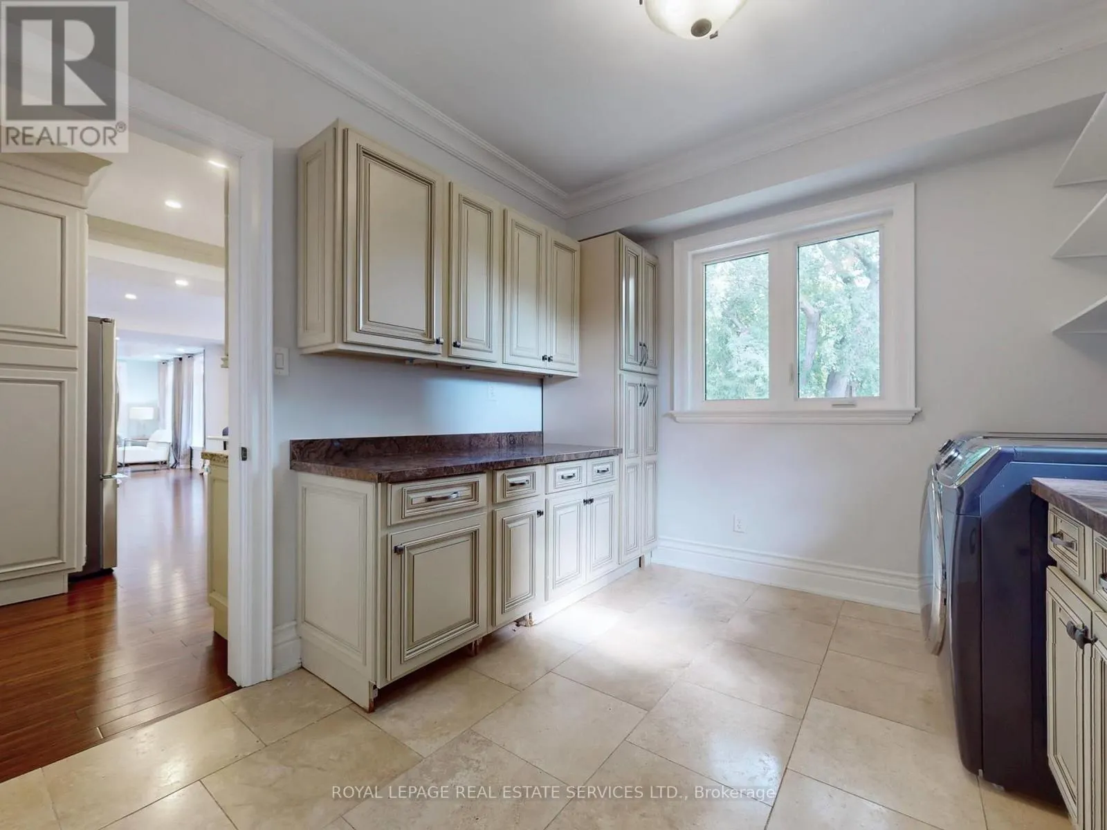 1511 HAIG BOULEVARD