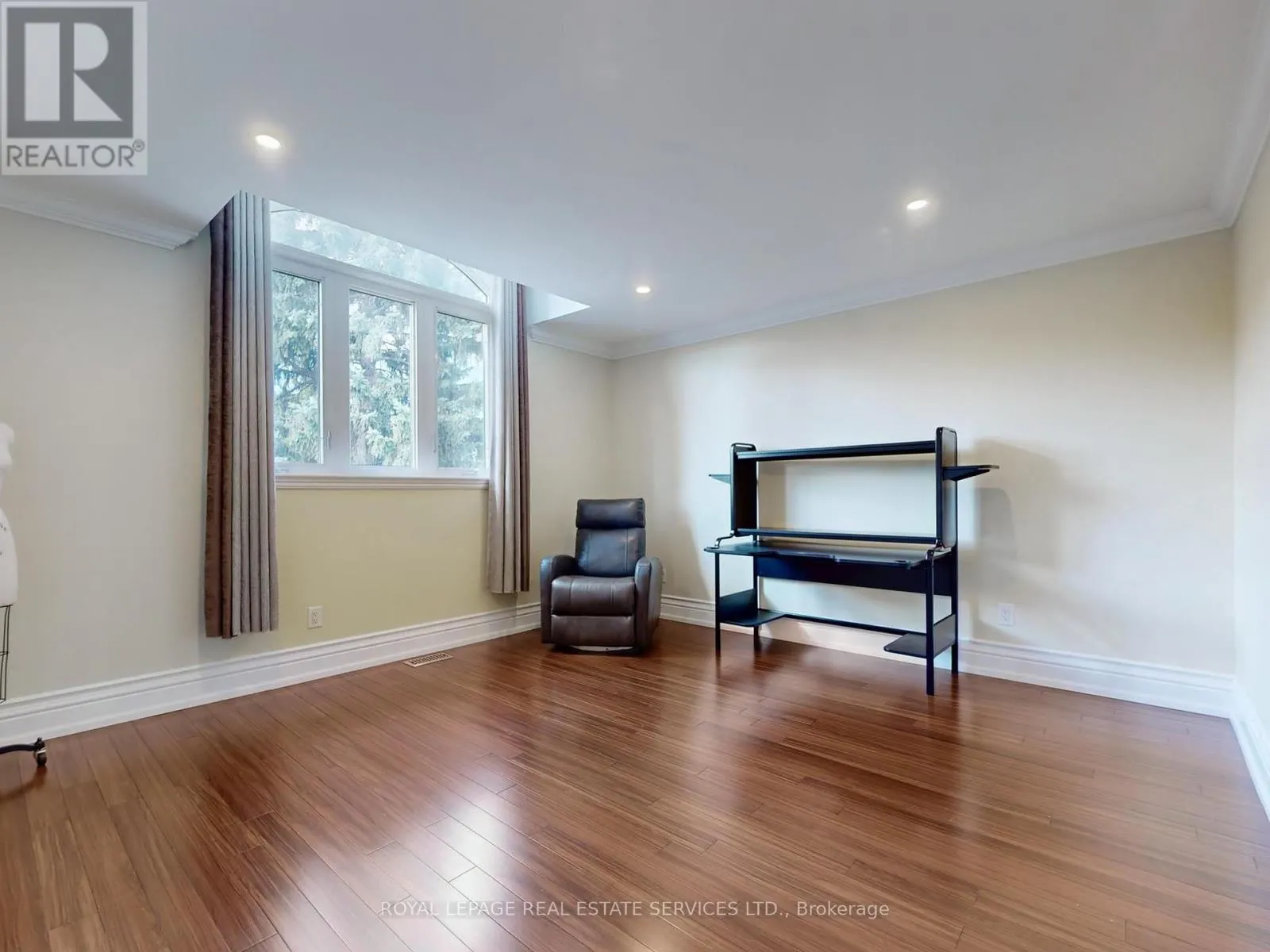 1511 HAIG BOULEVARD