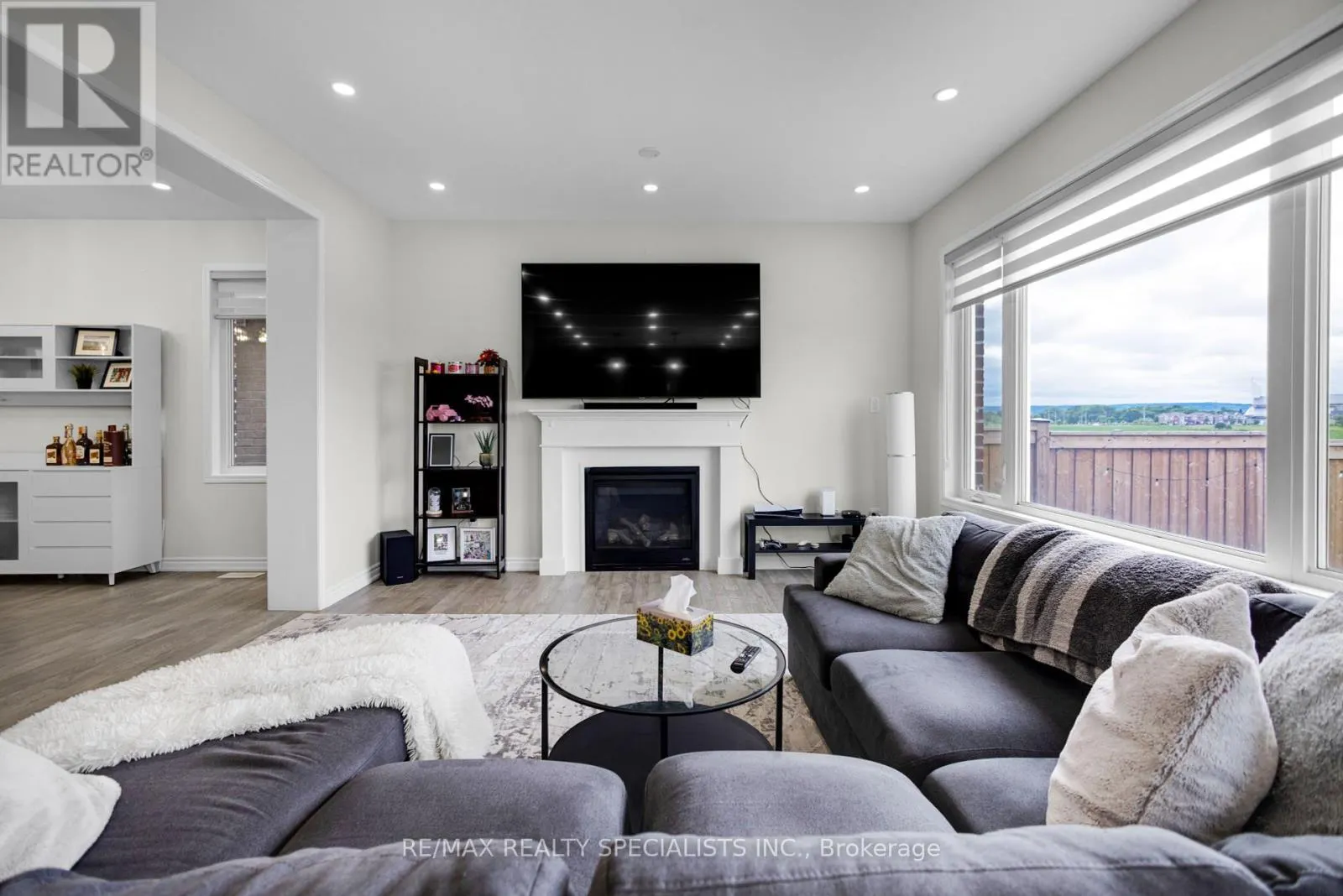 849 ASPEN TERRACE