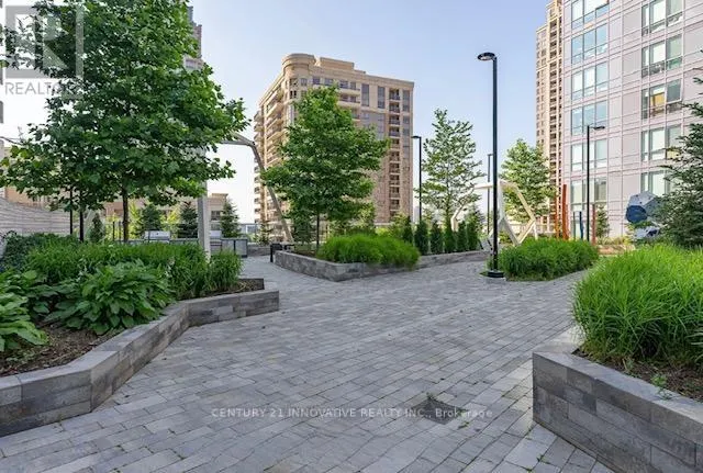 3905 - 4065 CONFEDERATION PARKWAY