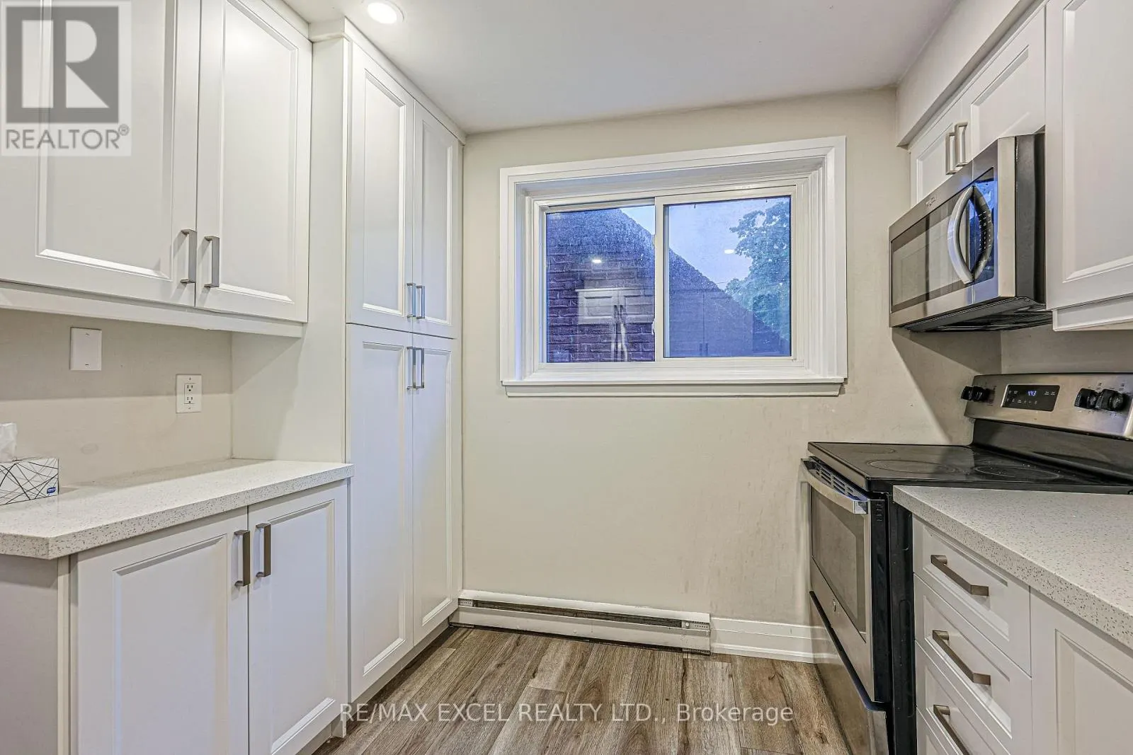 18 - 81 IRWIN ROAD