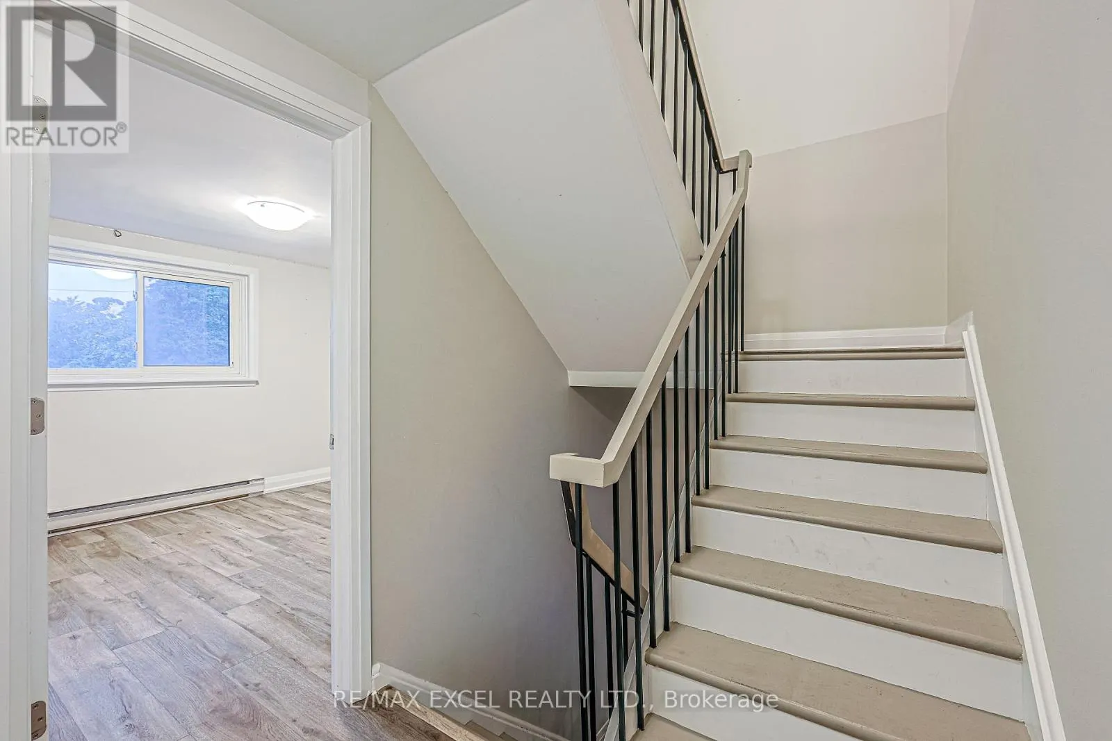18 - 81 IRWIN ROAD
