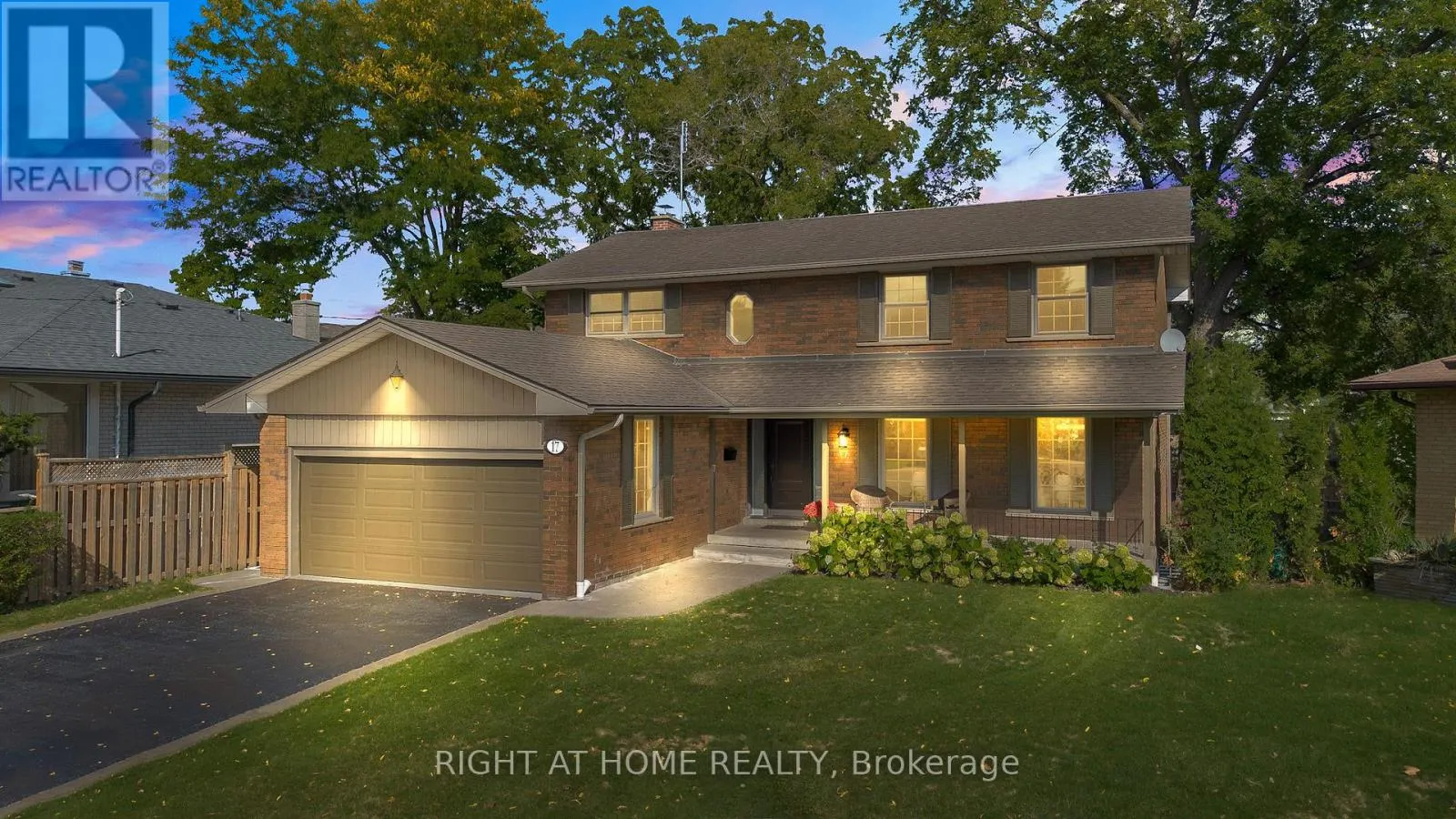 17 GLEN MEADOW COURT
