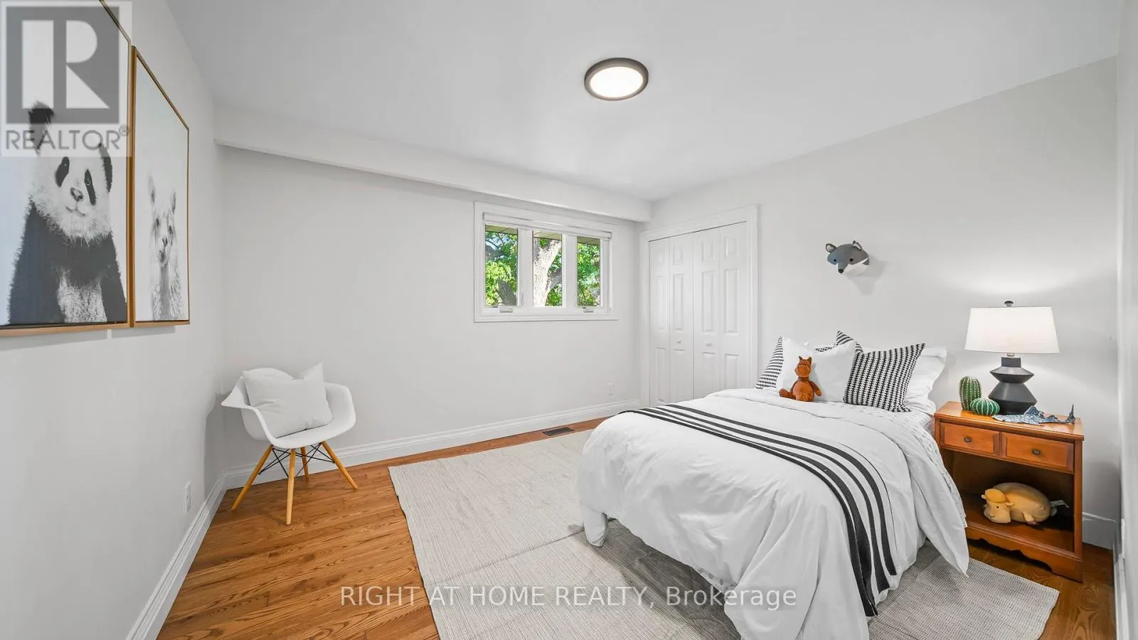 17 GLEN MEADOW COURT