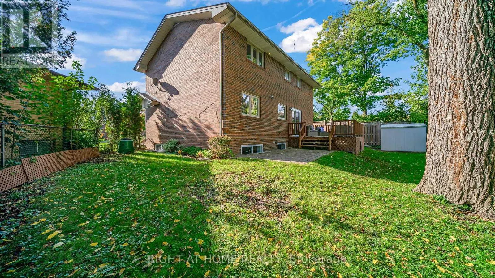 17 GLEN MEADOW COURT