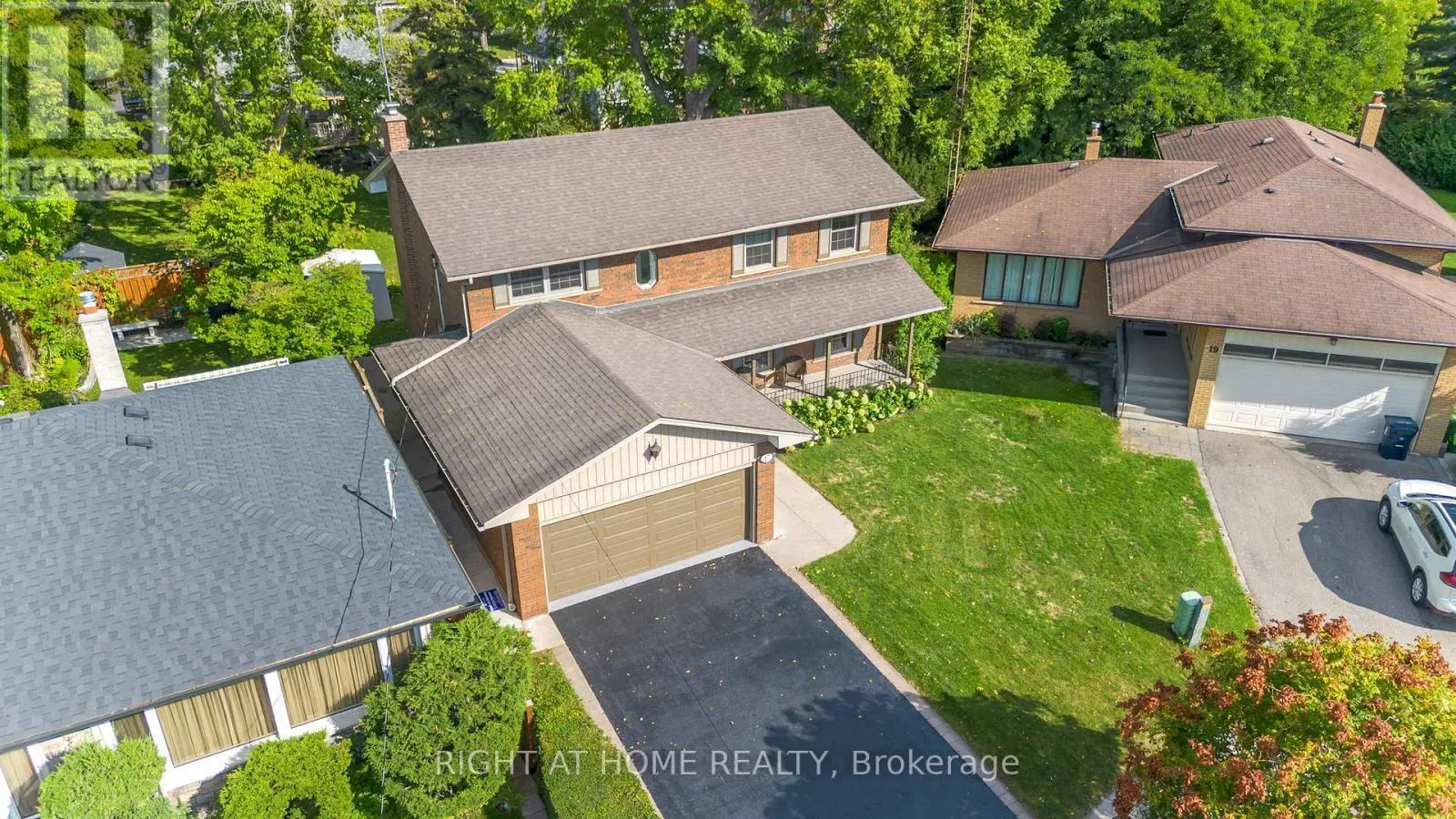 17 GLEN MEADOW COURT