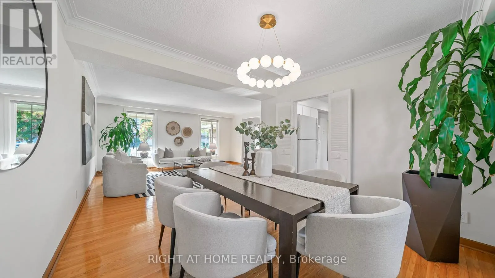 17 GLEN MEADOW COURT