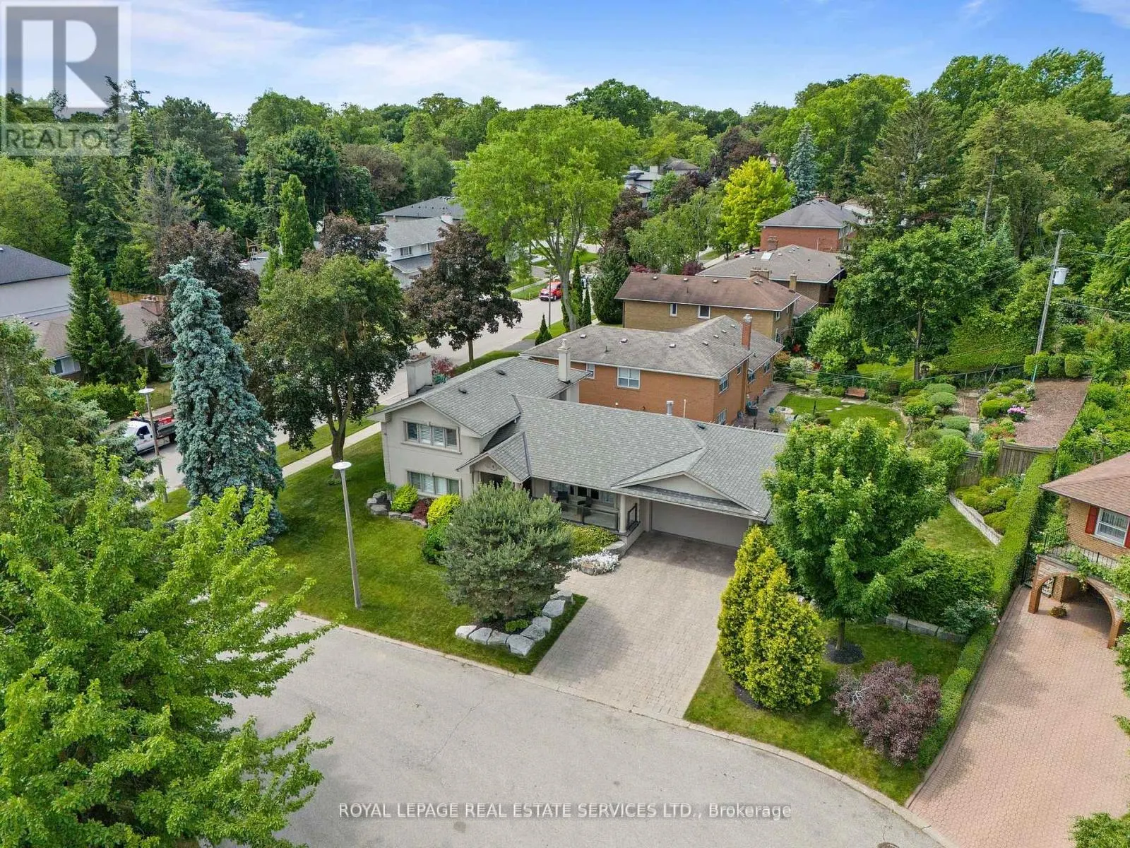 6 CADMAN COURT