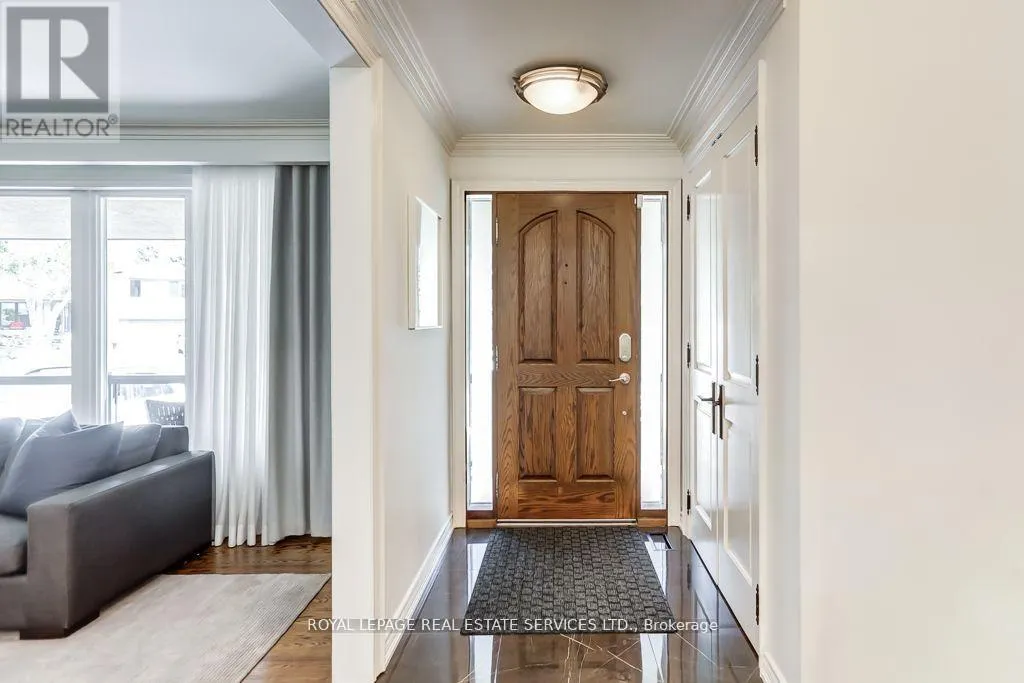 6 CADMAN COURT