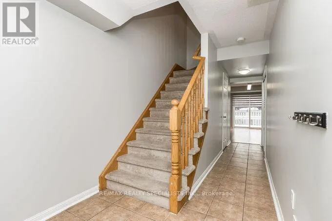 31 DECKER HOLLOW CIRCLE