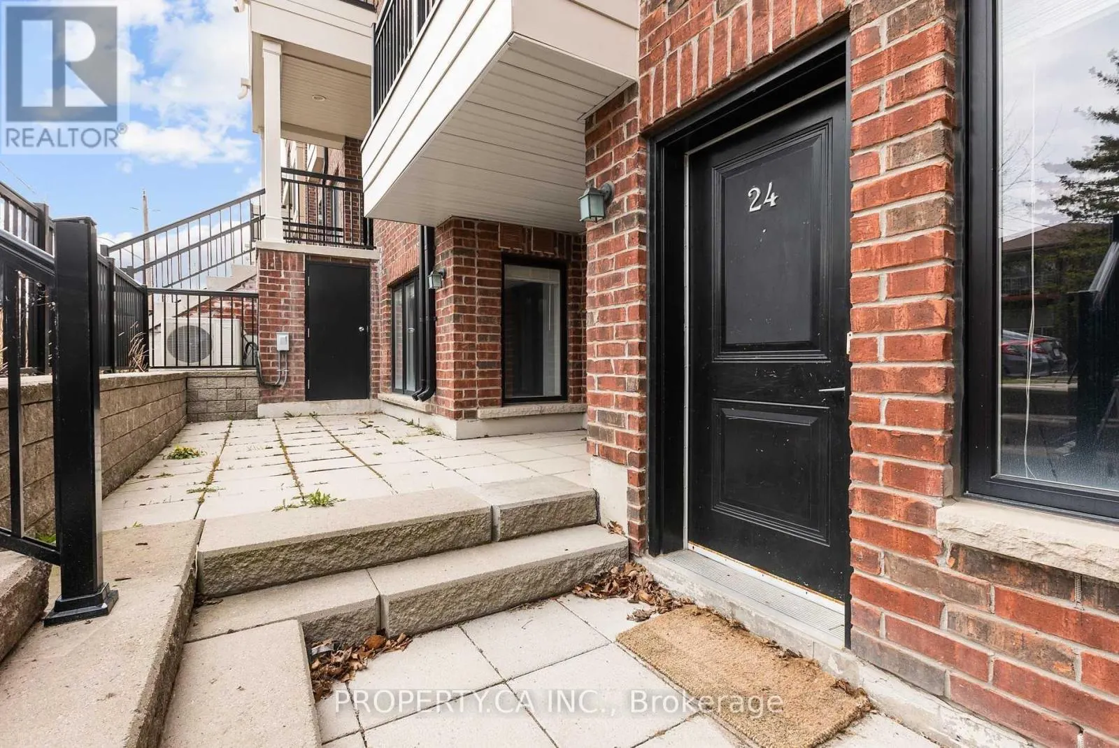 24 - 120 TWENTY FOURTH STREET
