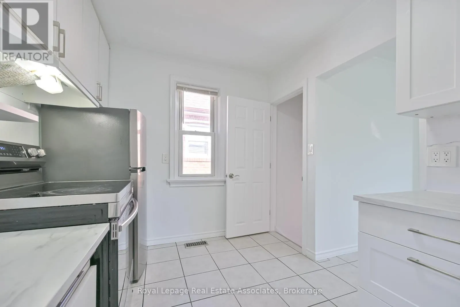 20 EAST DRIVE E
