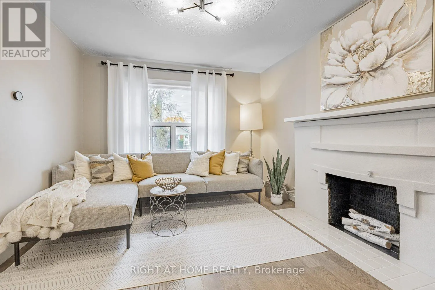 46 CLISSOLD ROAD