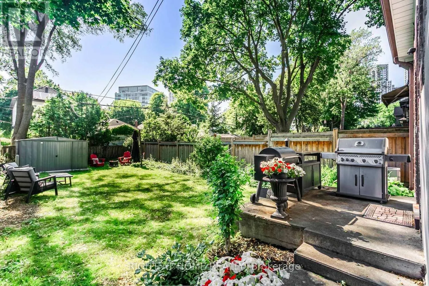 46 CLISSOLD ROAD
