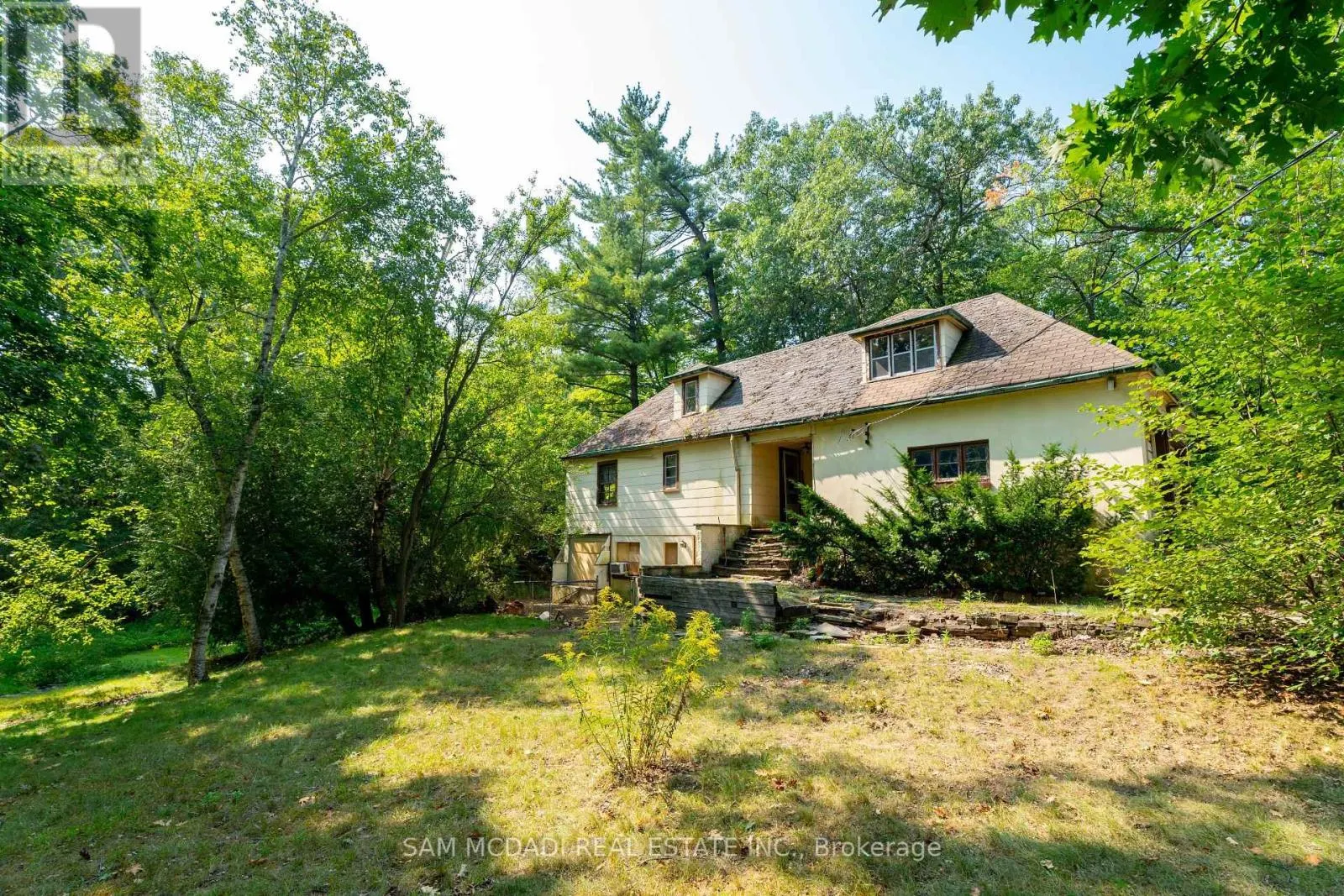 1322 BIRCHVIEW DRIVE