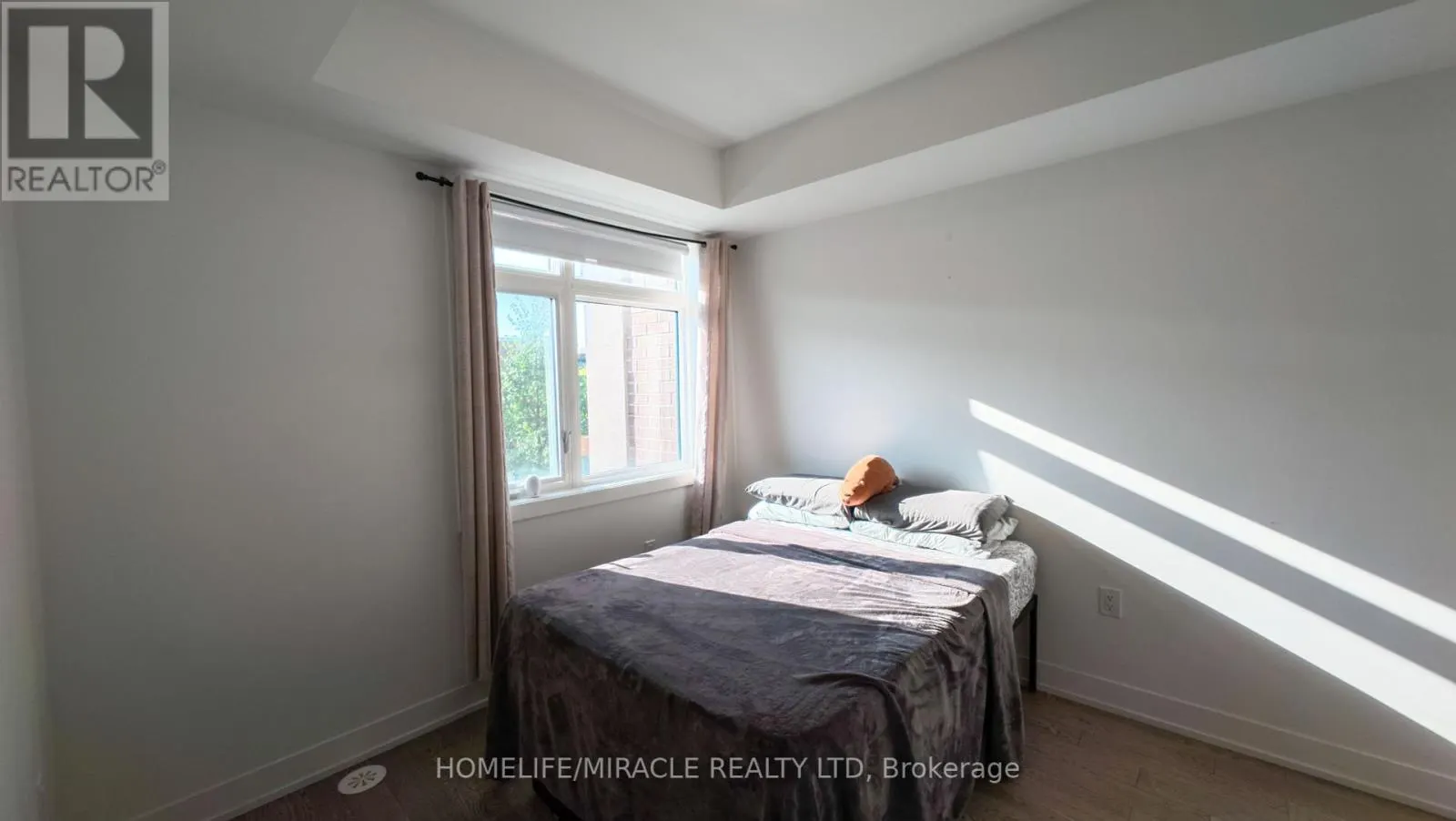 134 - 1060 DOUGLAS MCCURDY COMM ROAD