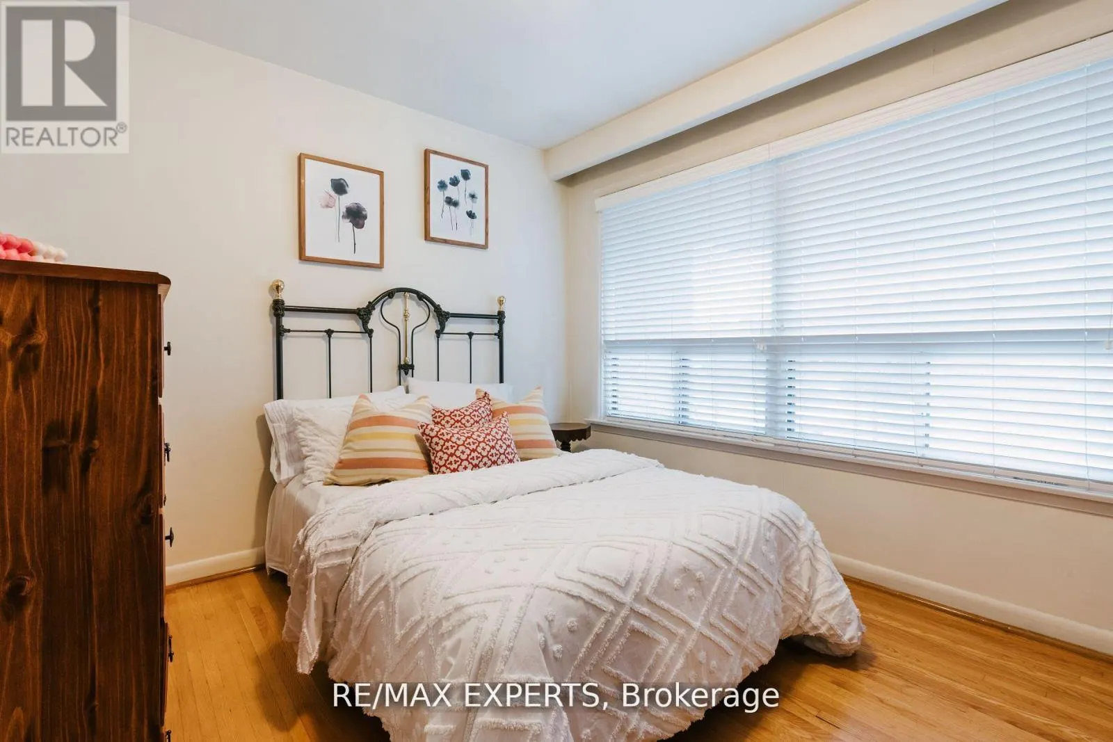 1 CRESTON ROAD