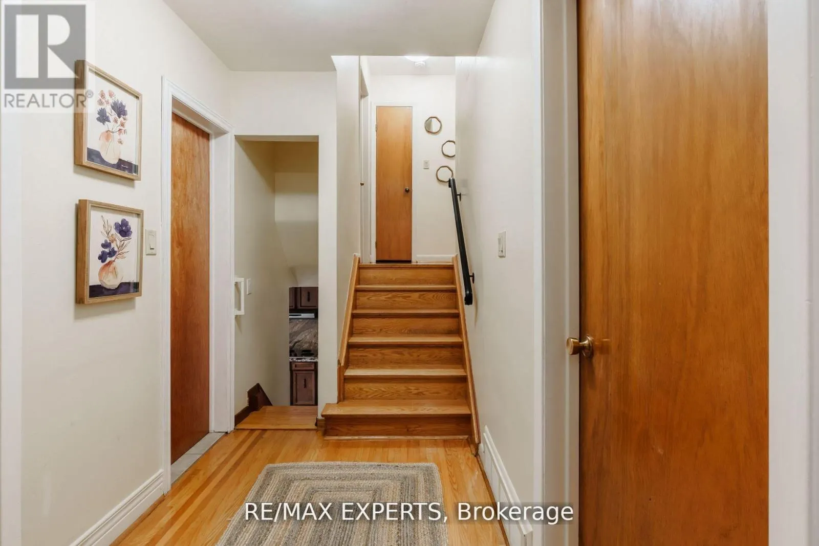 1 CRESTON ROAD