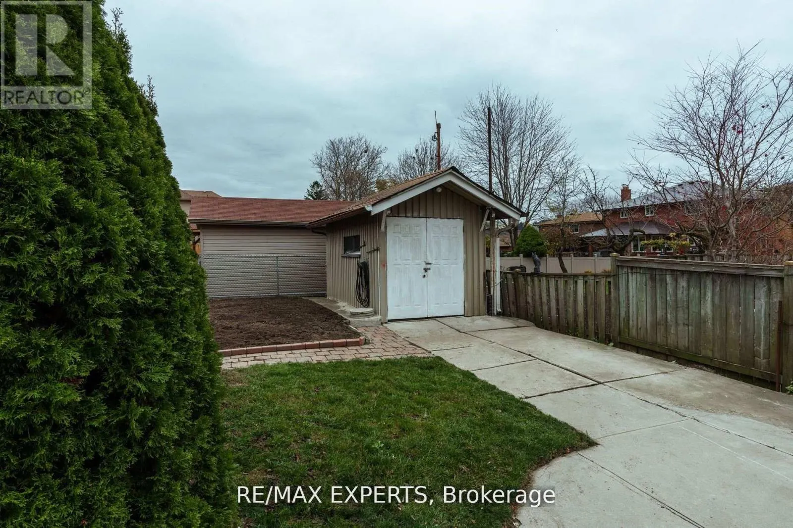 1 CRESTON ROAD