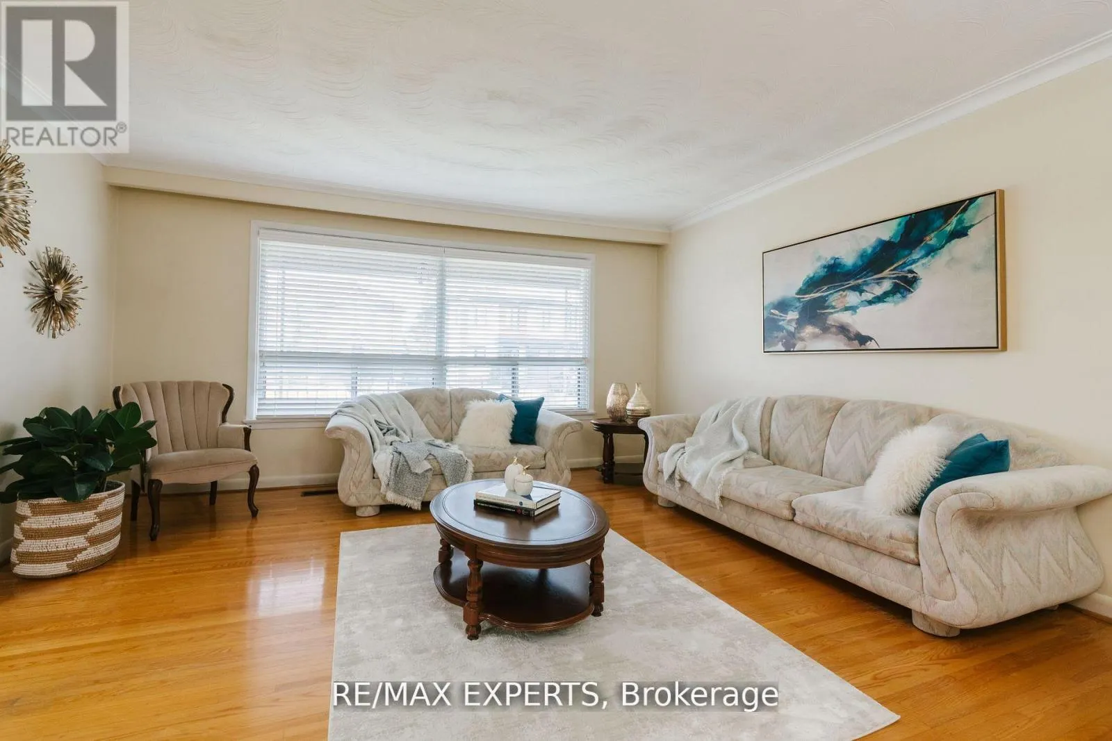 1 CRESTON ROAD