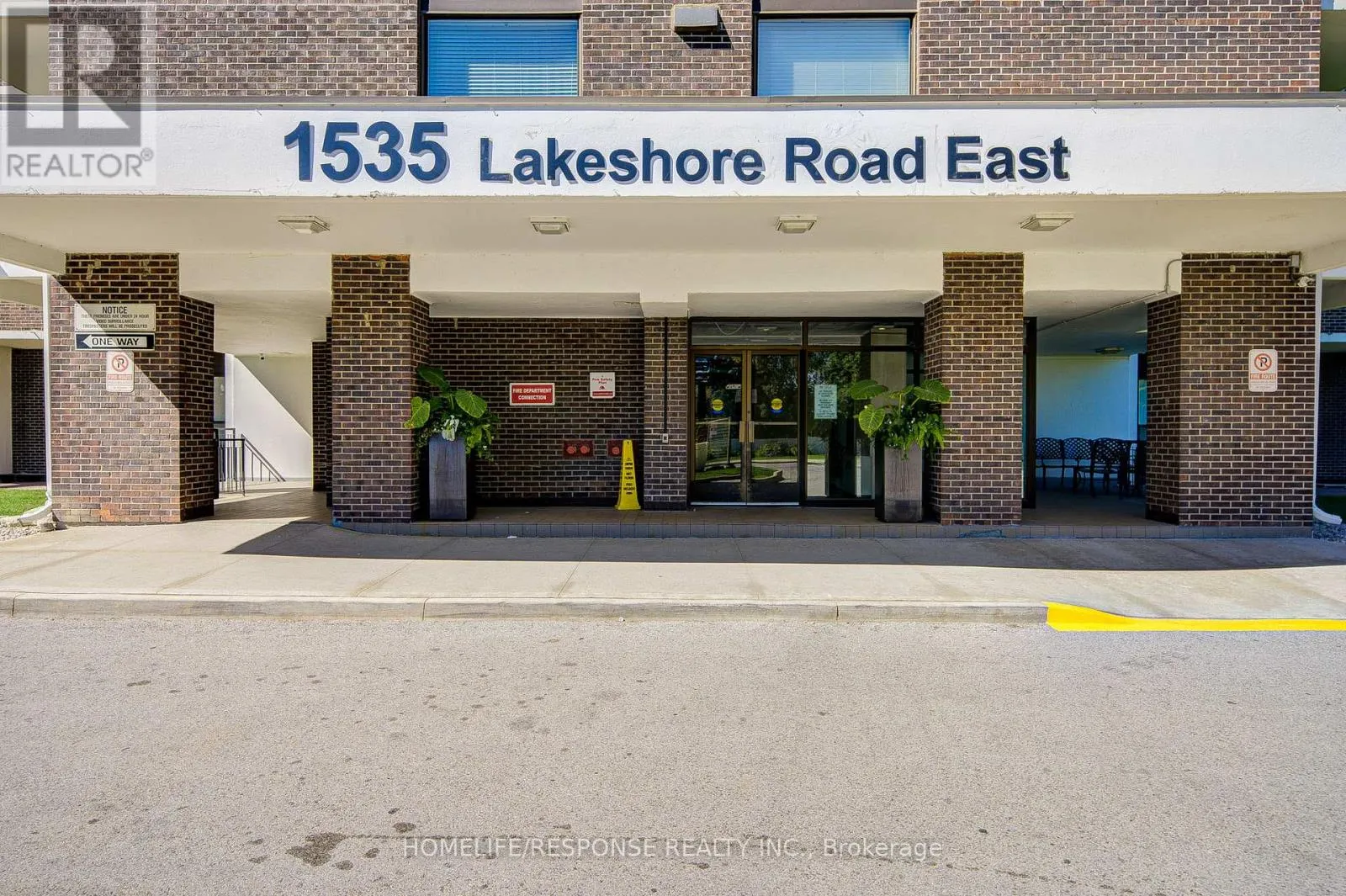 1401 - 1535 LAKESHORE ROAD