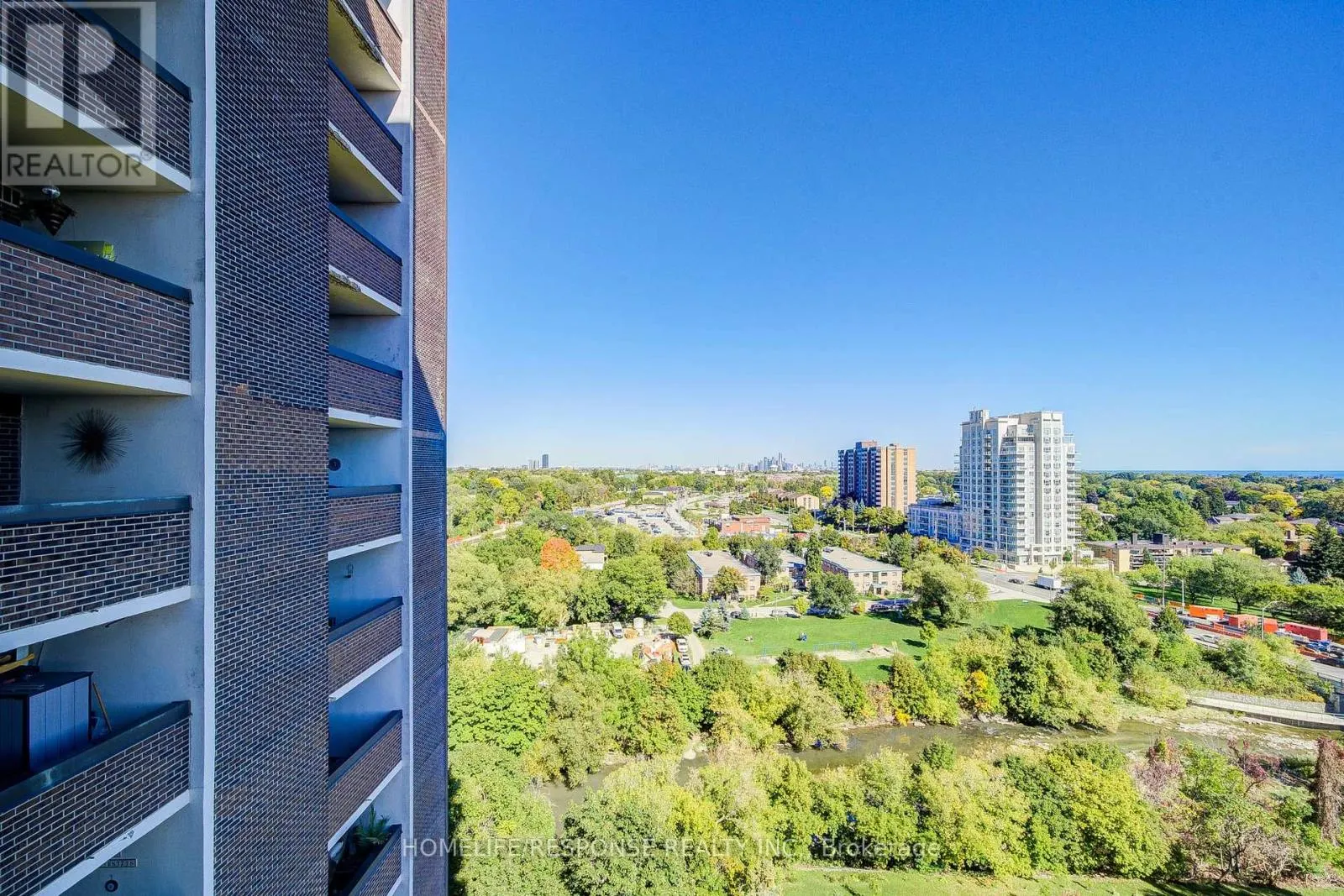 1401 - 1535 LAKESHORE ROAD
