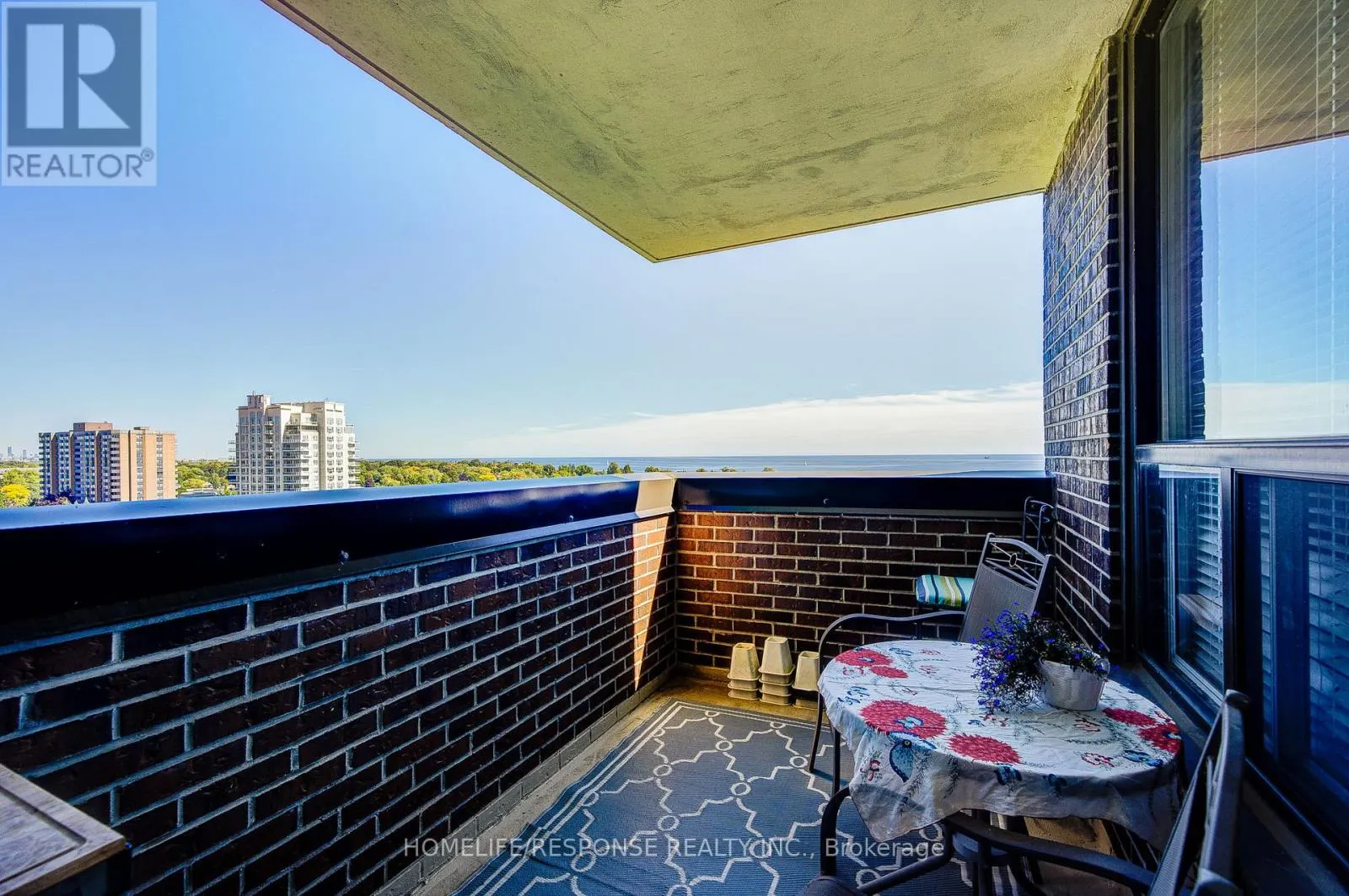 1401 - 1535 LAKESHORE ROAD