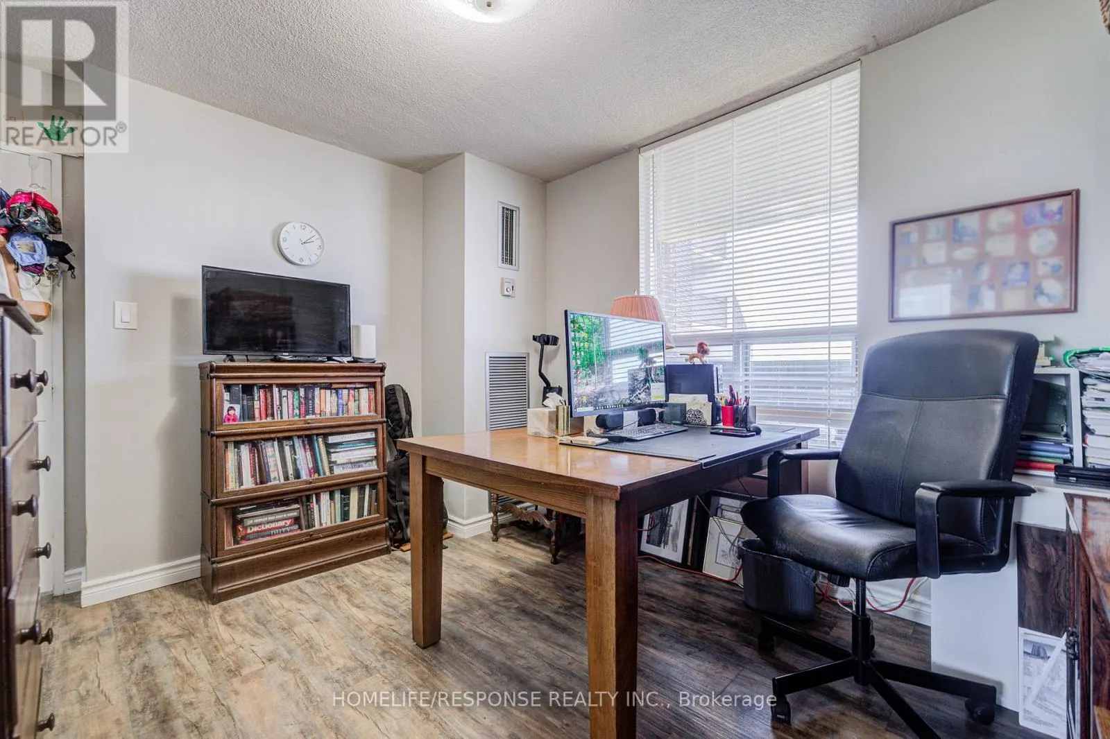 1401 - 1535 LAKESHORE ROAD