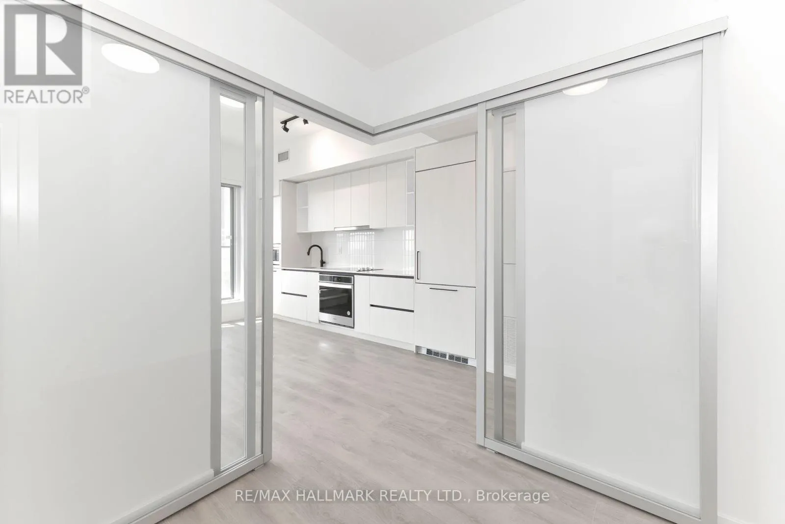 503 - 1285 DUPONT STREET