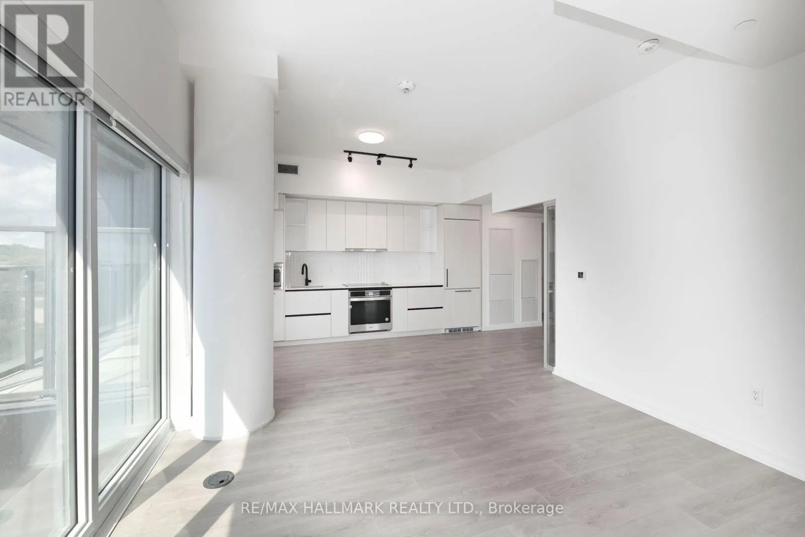 503 - 1285 DUPONT STREET