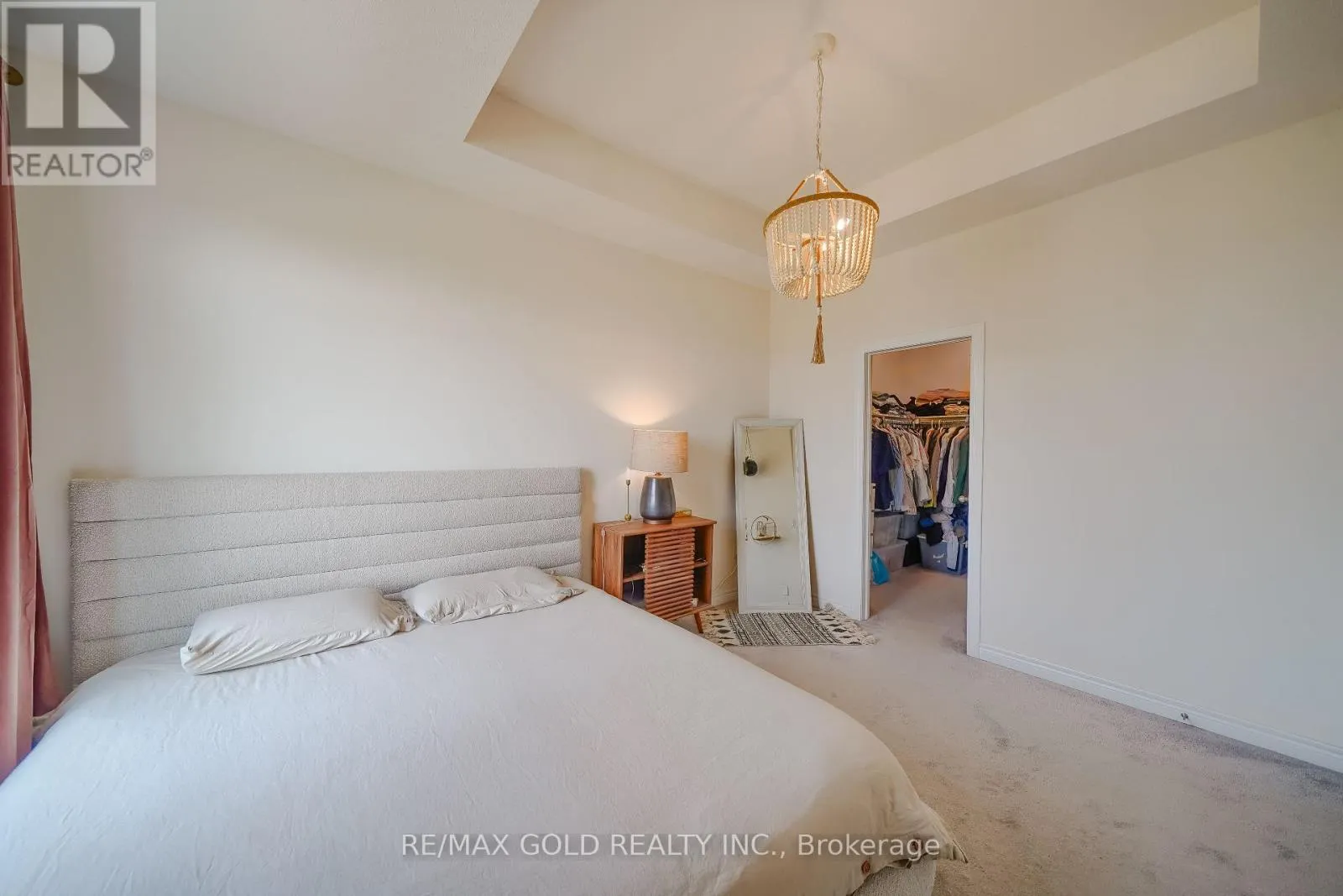 124 FRUITVALE CIRCLE