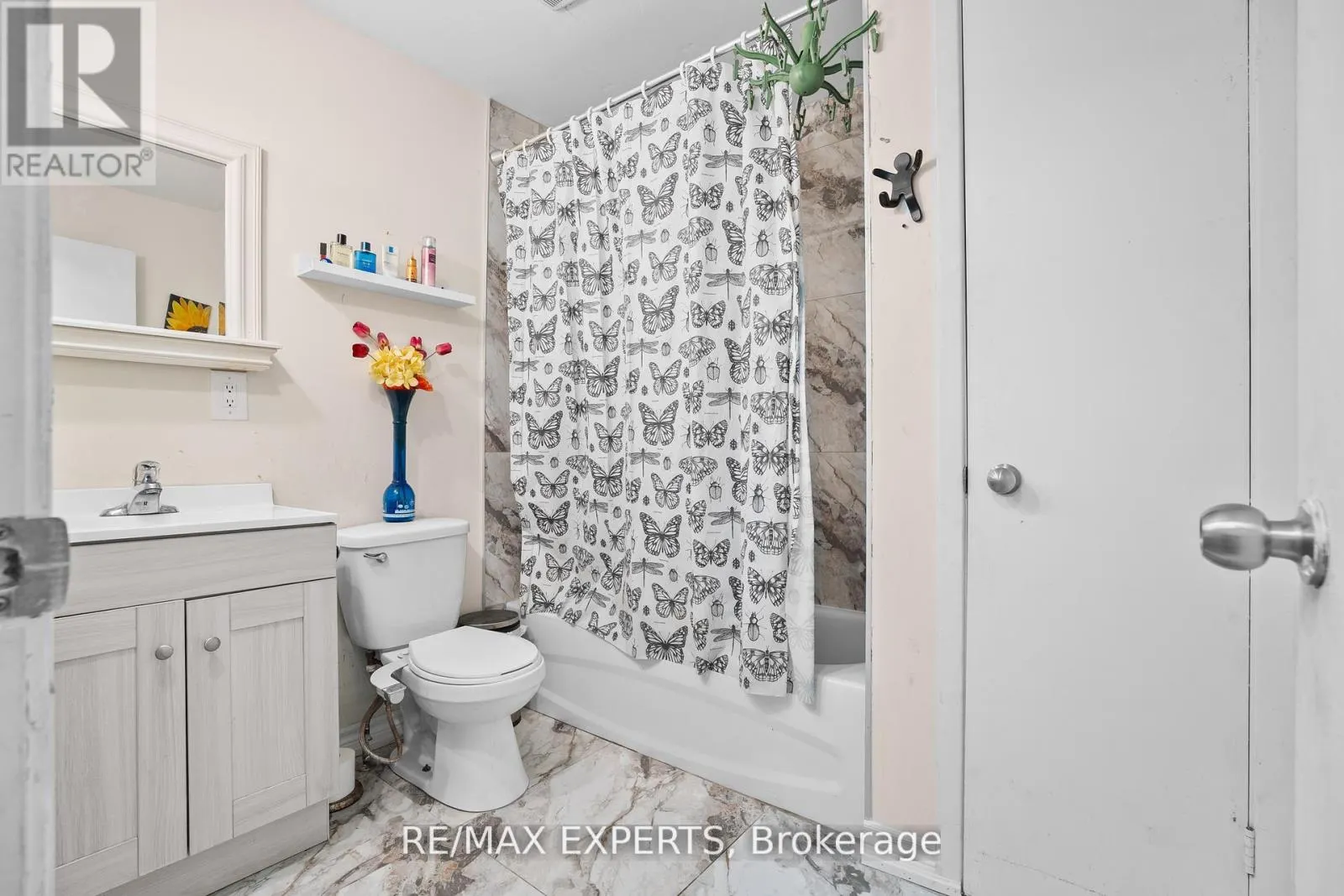 35 - 2779 GANANOQUE DRIVE